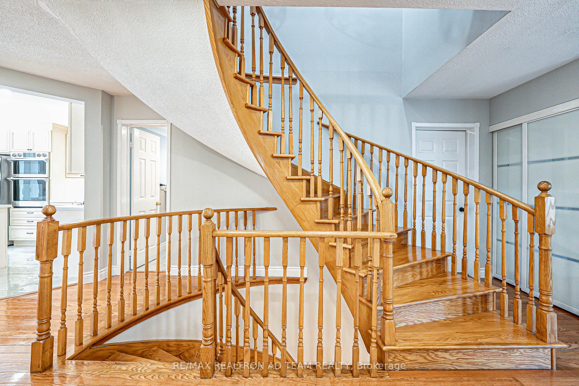 Photo 17 of 100 Hibbard Drive, Ajax, Central — HOMEH