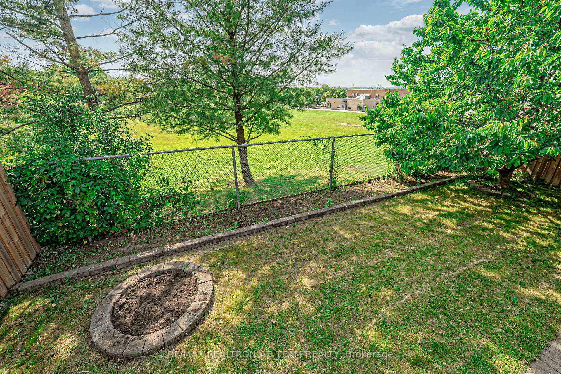 Photo 36 of 100 Hibbard Drive, Ajax, Central — HOMEH