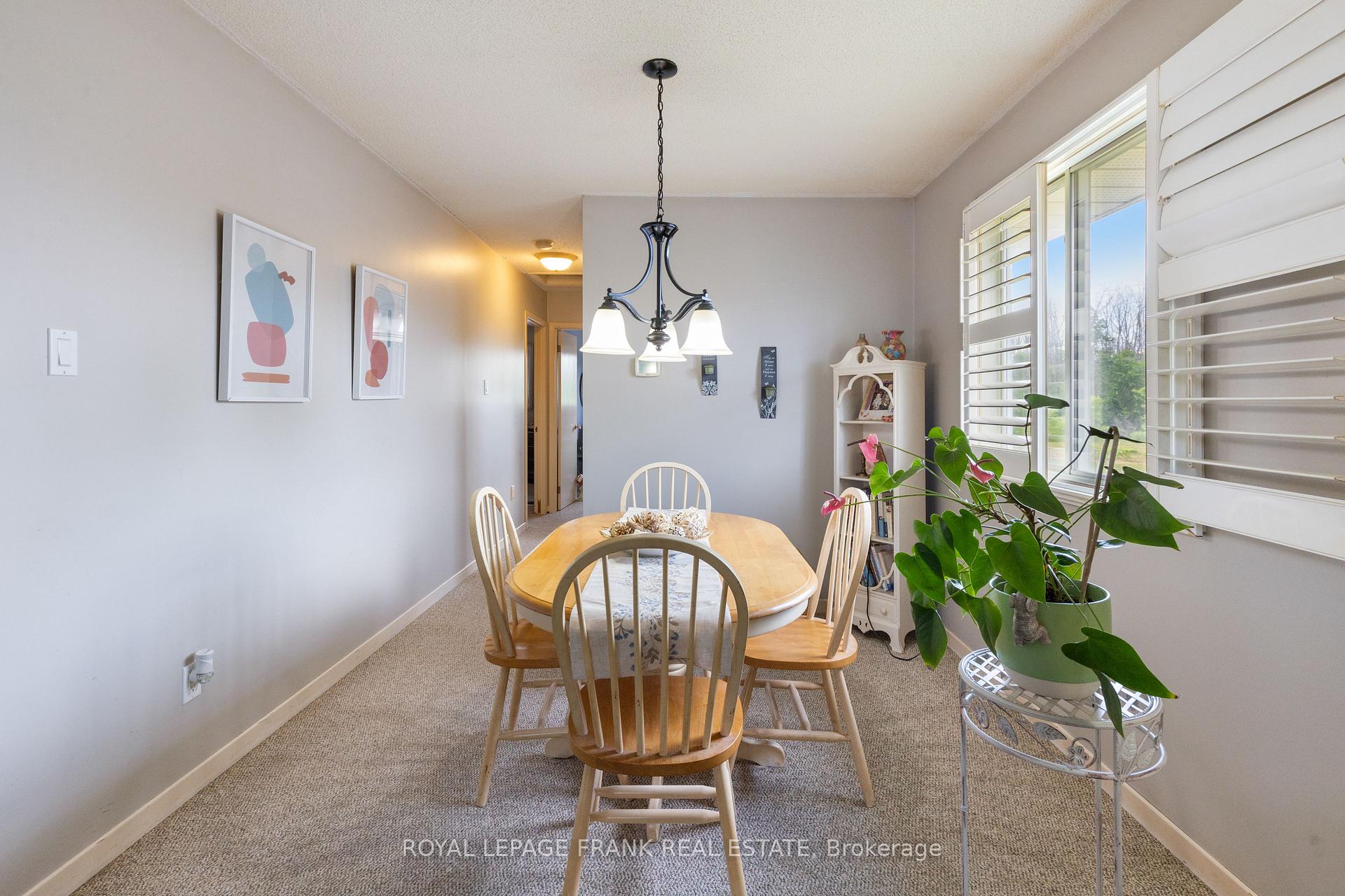 Photo 8 of 2558 Foxmeadow Road, Peterborough, Ashburnham Ward 4 — HOMEH