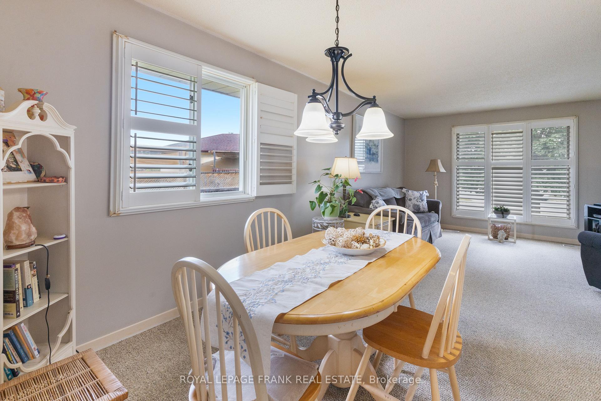 Photo 9 of 2558 Foxmeadow Road, Peterborough, Ashburnham Ward 4 — HOMEH