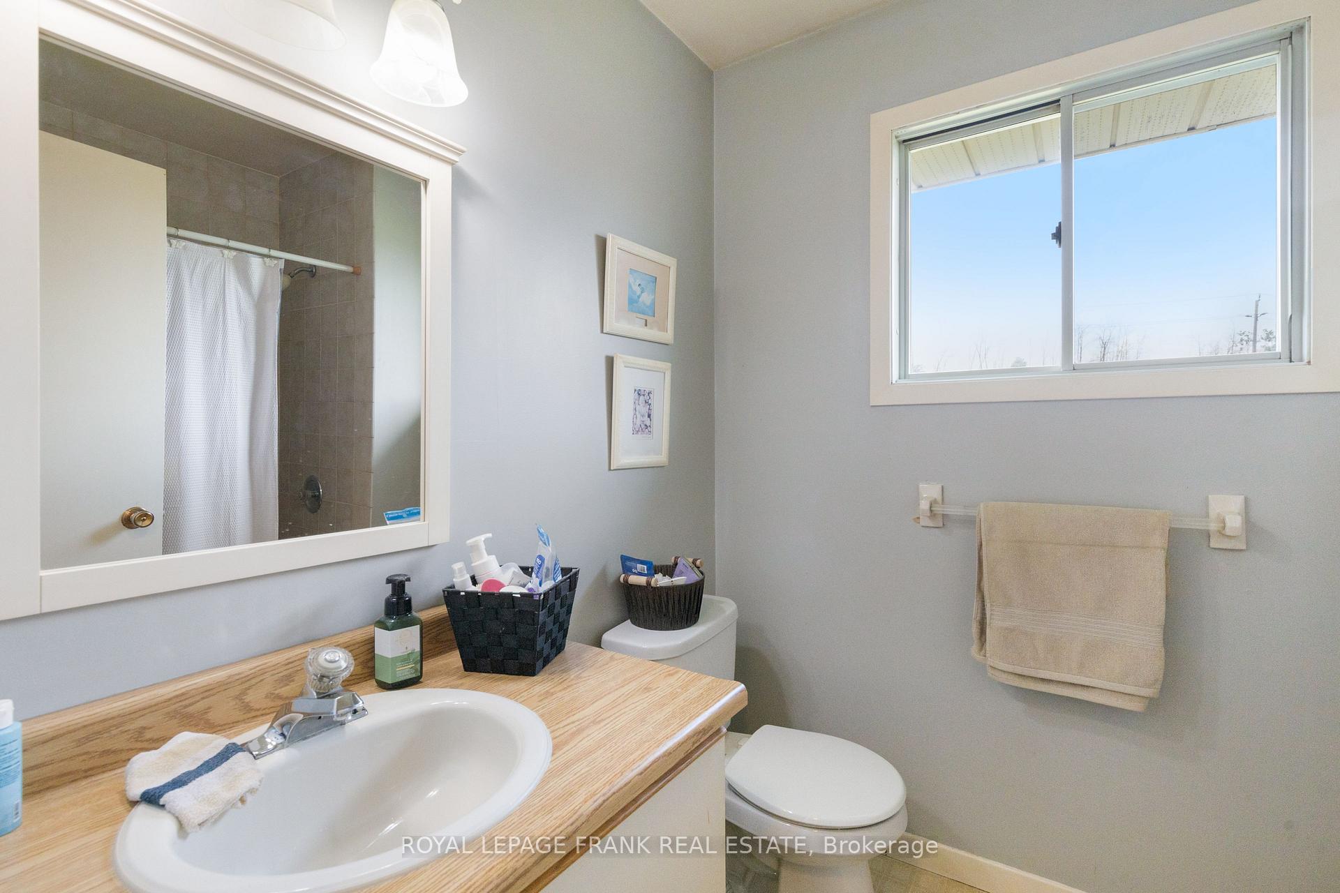 Photo 23 of 2558 Foxmeadow Road, Peterborough, Ashburnham Ward 4 — HOMEH