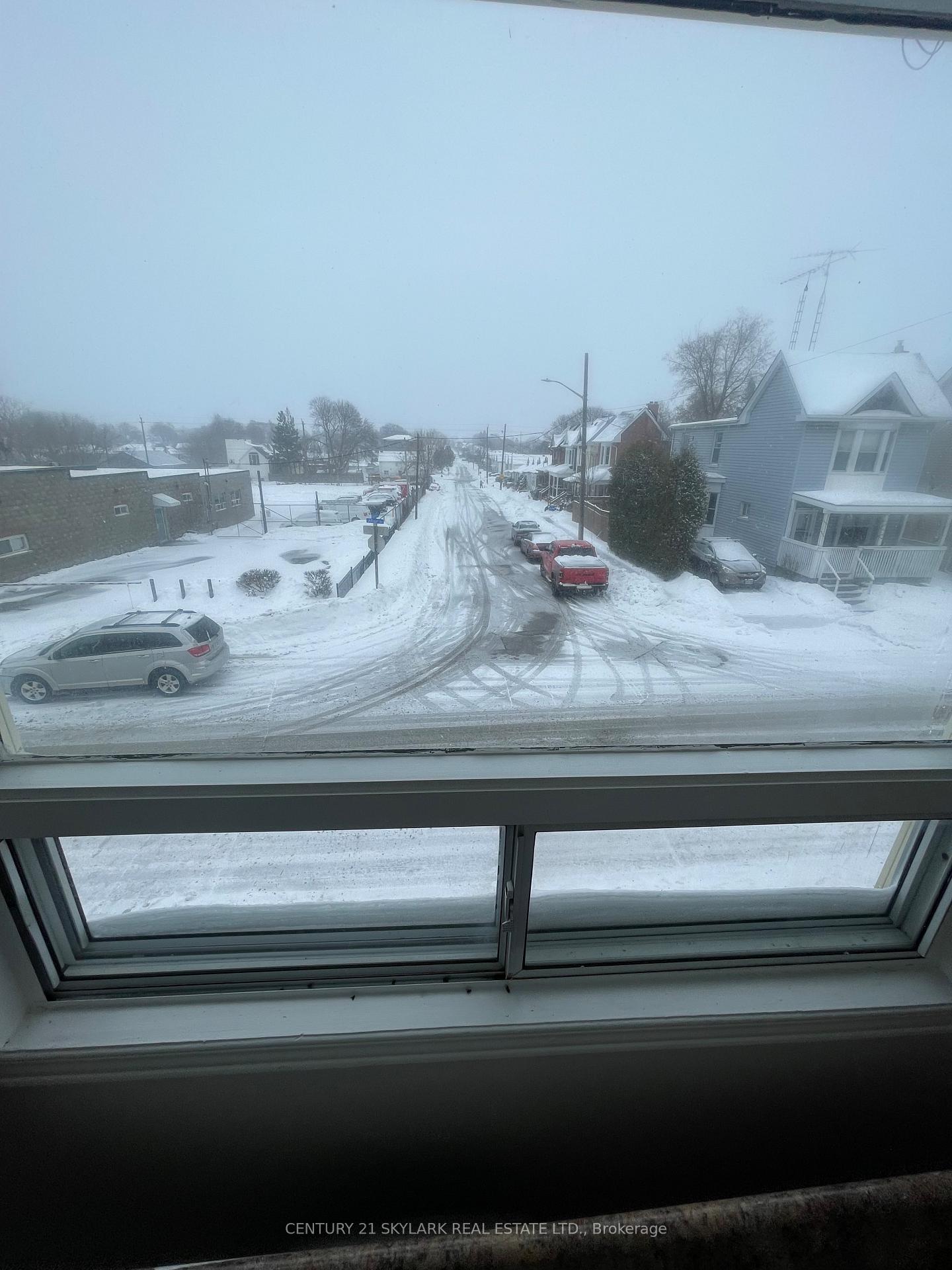 Photo 4 of 316 Albert Street, Oshawa, Central — HOMEH