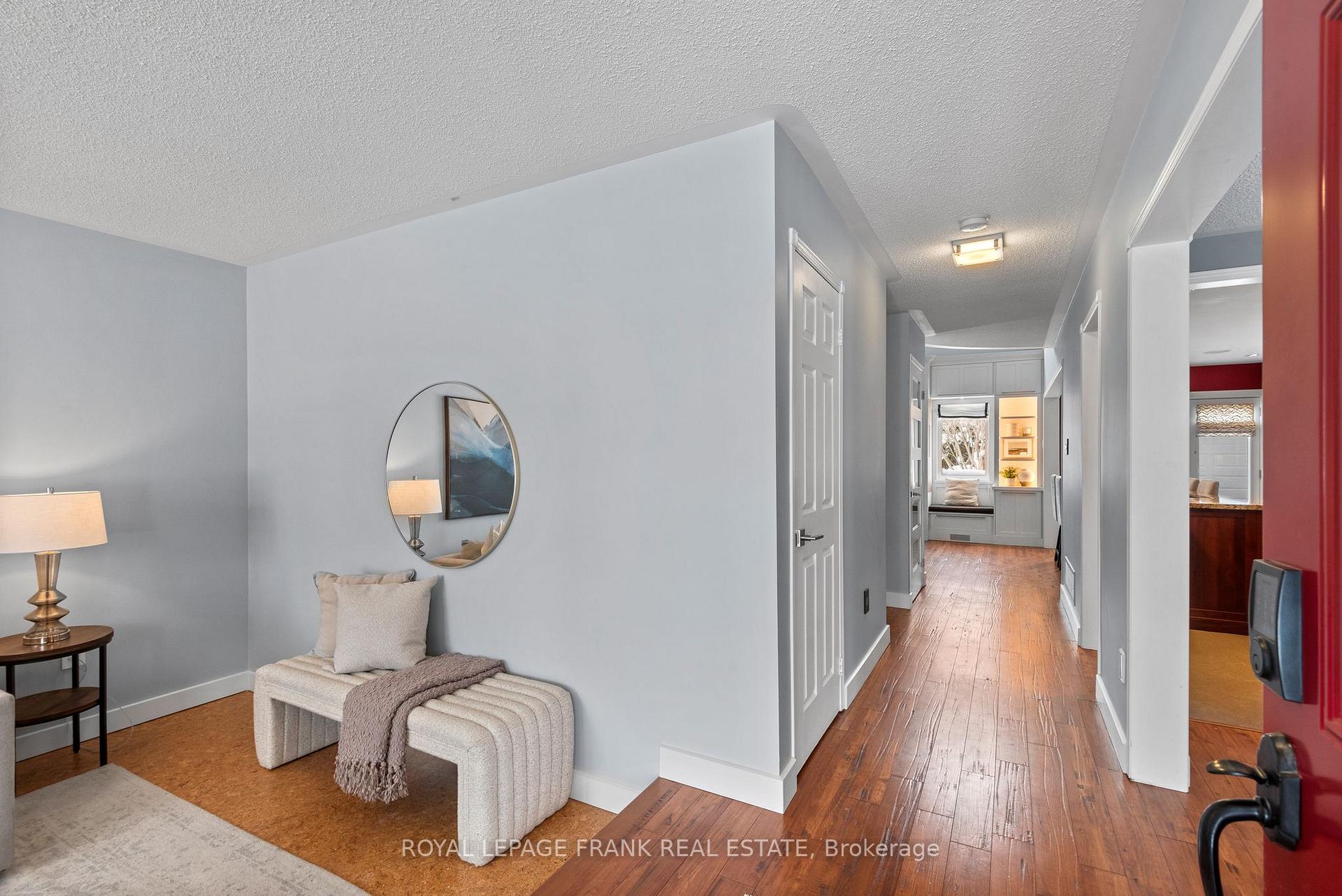 Photo 5 of 32 Blackfriar Avenue, Whitby, Brooklin — HOMEH