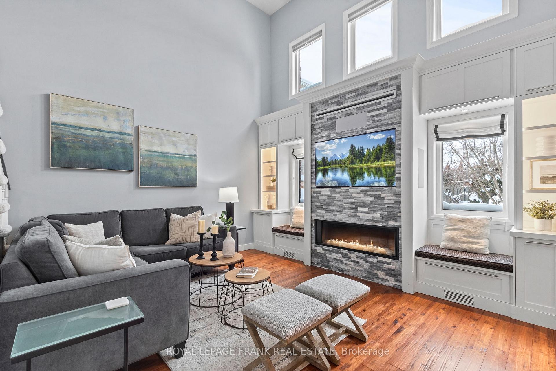 Photo 17 of 32 Blackfriar Avenue, Whitby, Brooklin — HOMEH