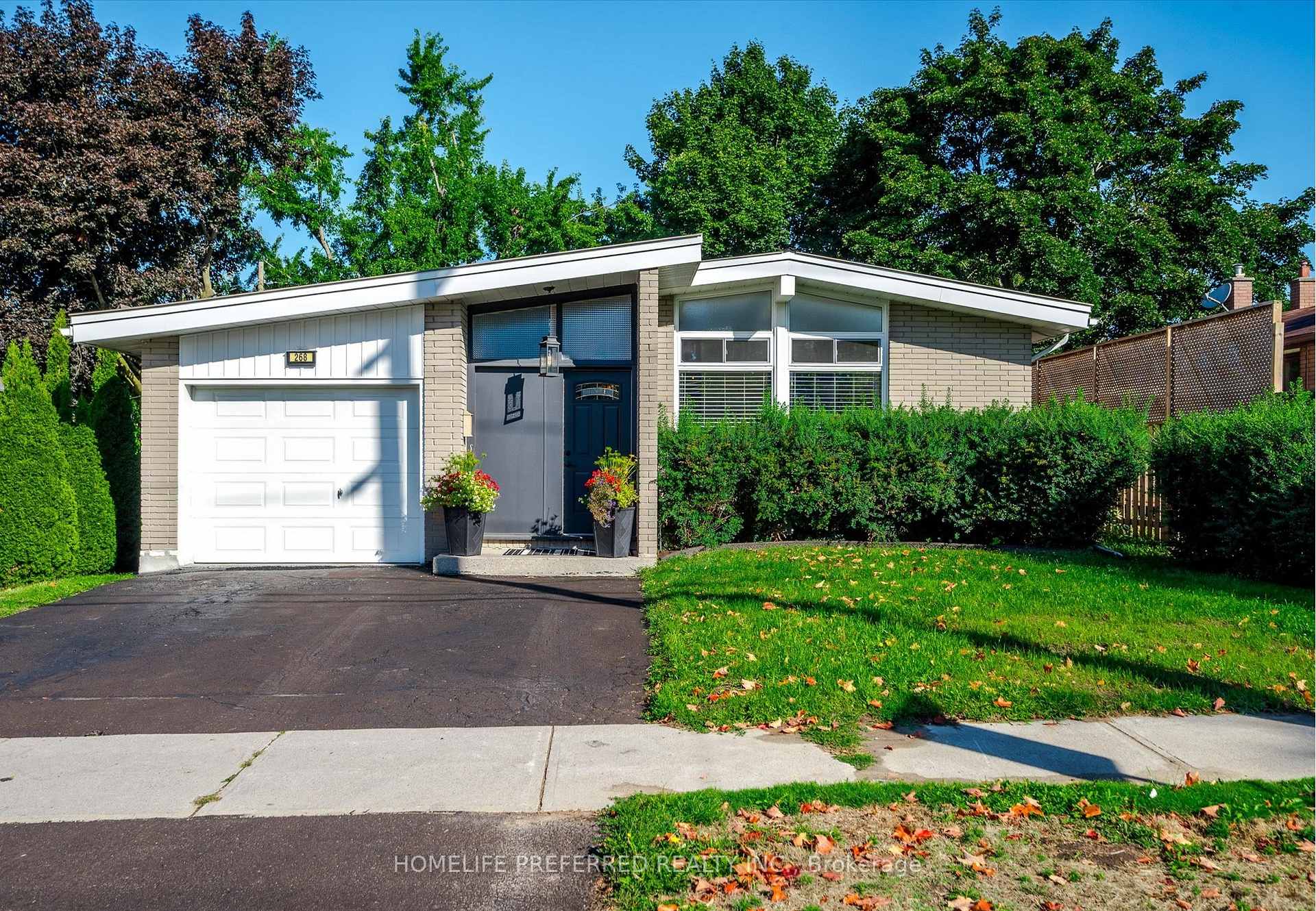Photo 1 of 268 Bellevue Street, Peterborough, Northcrest Ward 5 — HOMEH