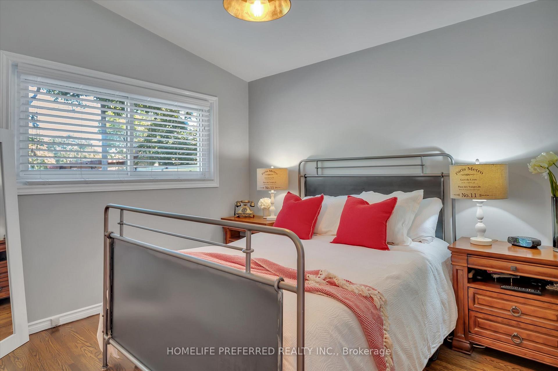 Photo 23 of 268 Bellevue Street, Peterborough, Northcrest Ward 5 — HOMEH