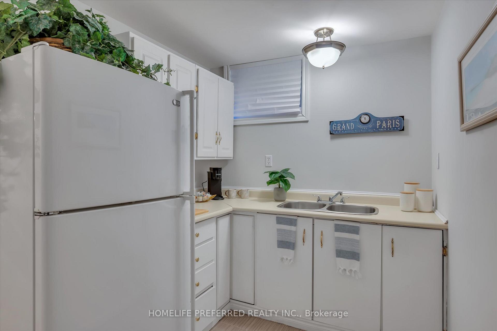 Photo 31 of 268 Bellevue Street, Peterborough, Northcrest Ward 5 — HOMEH