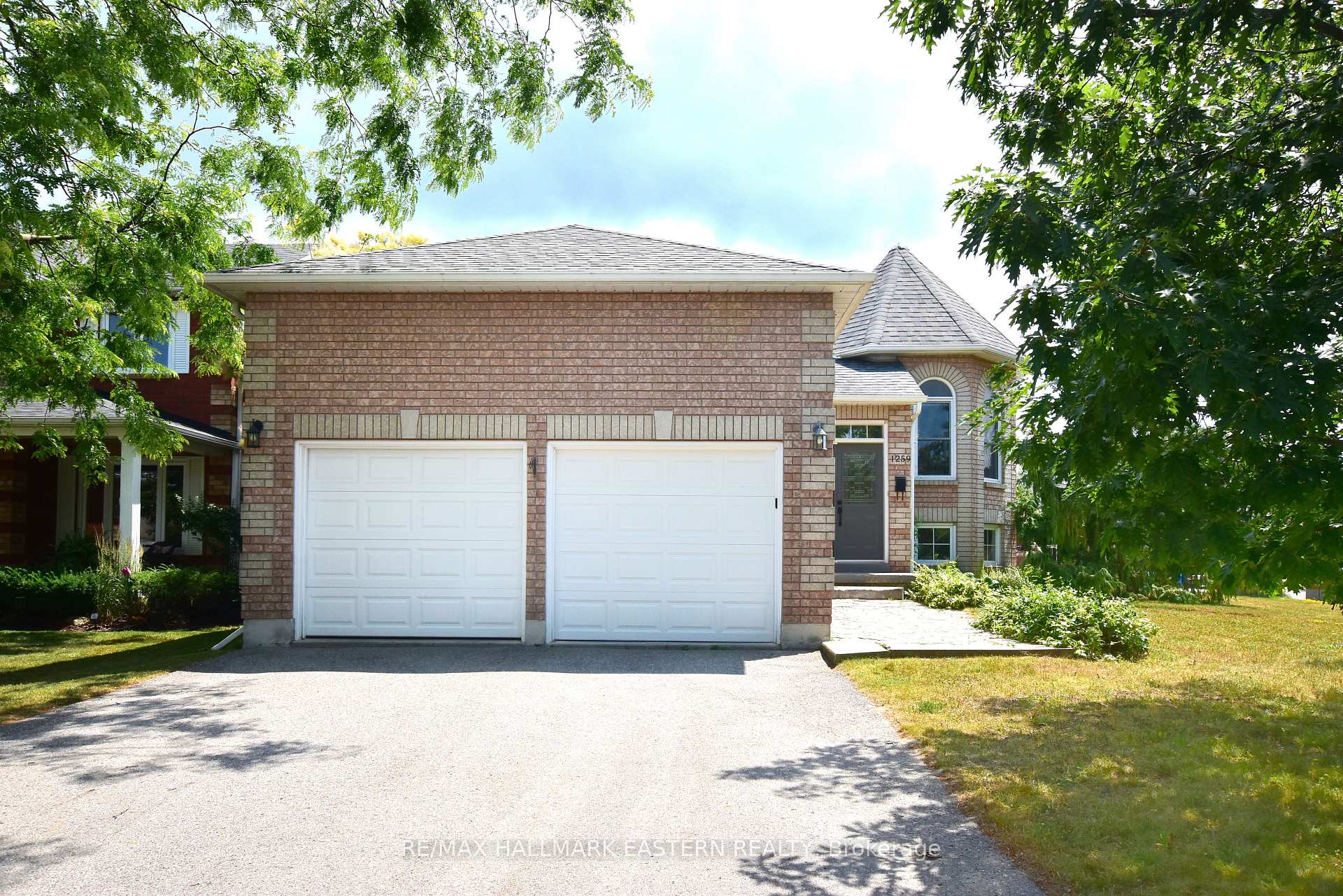 Photo 3 of 1259 Wildlark Drive, Peterborough, Monaghan Ward 2 — HOMEH