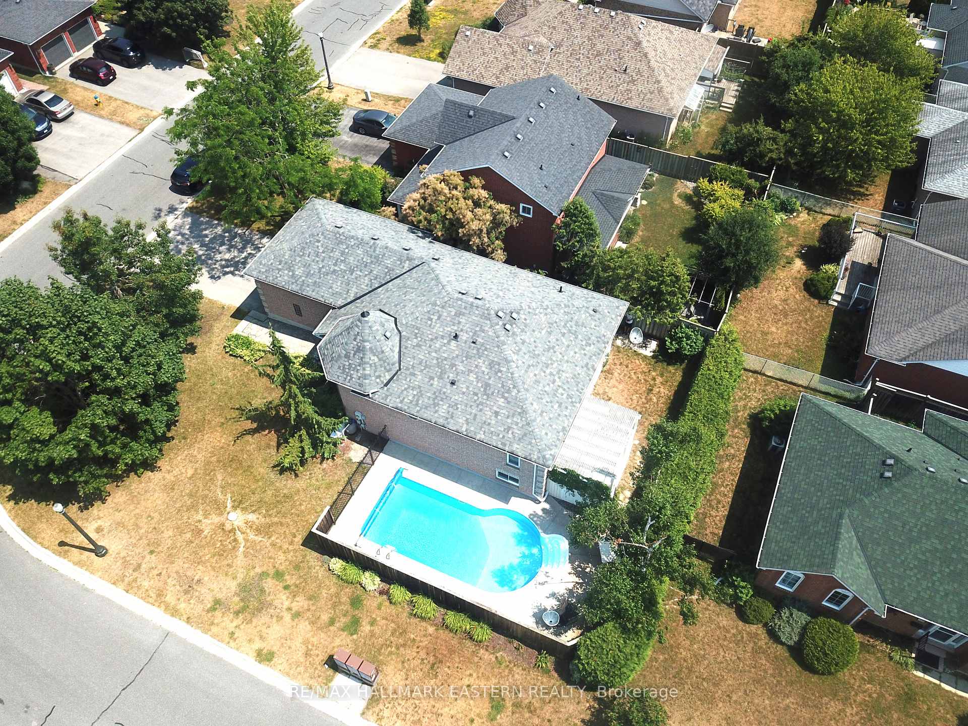 Photo 4 of 1259 Wildlark Drive, Peterborough, Monaghan Ward 2 — HOMEH