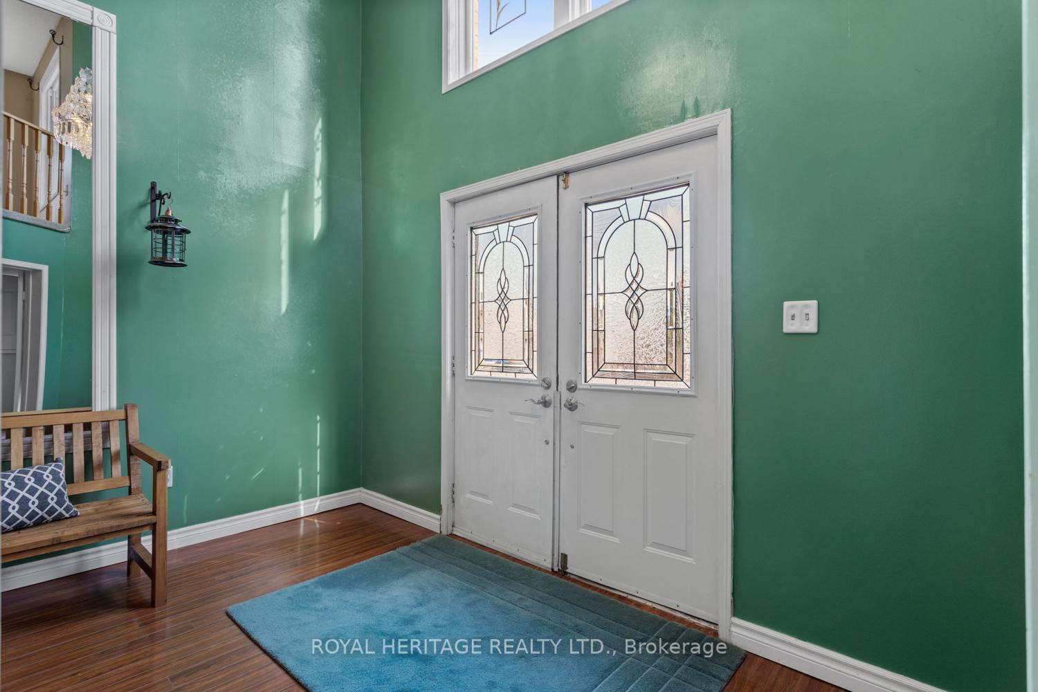 Photo 3 of 632 Dunrobin Court, Oshawa, McLaughlin — HOMEH