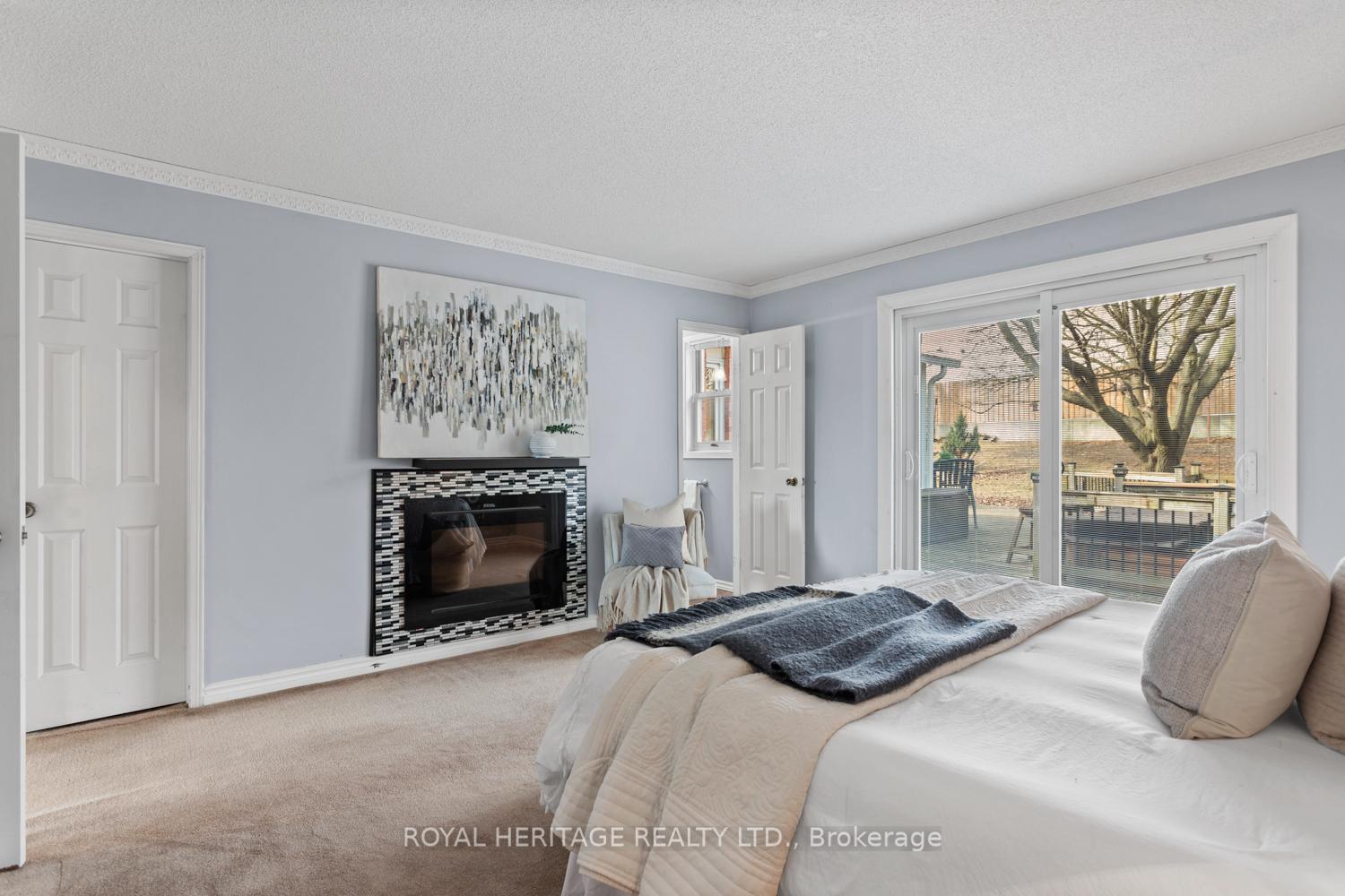 Photo 19 of 632 Dunrobin Court, Oshawa, McLaughlin — HOMEH