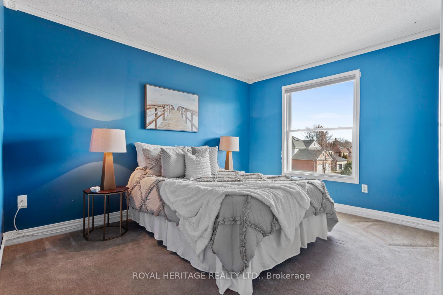 Photo 21 of 632 Dunrobin Court, Oshawa, McLaughlin — HOMEH