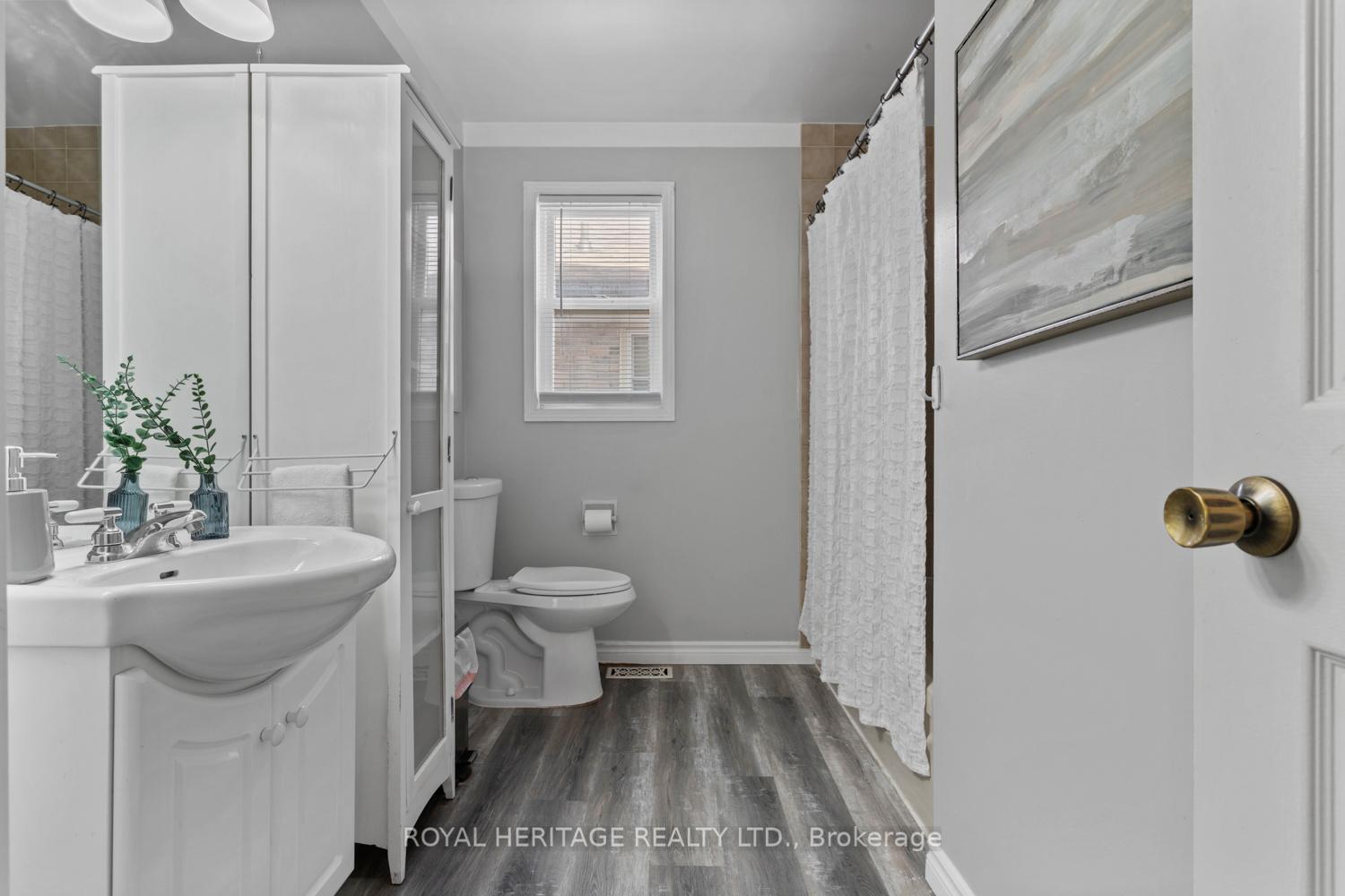Photo 26 of 632 Dunrobin Court, Oshawa, McLaughlin — HOMEH