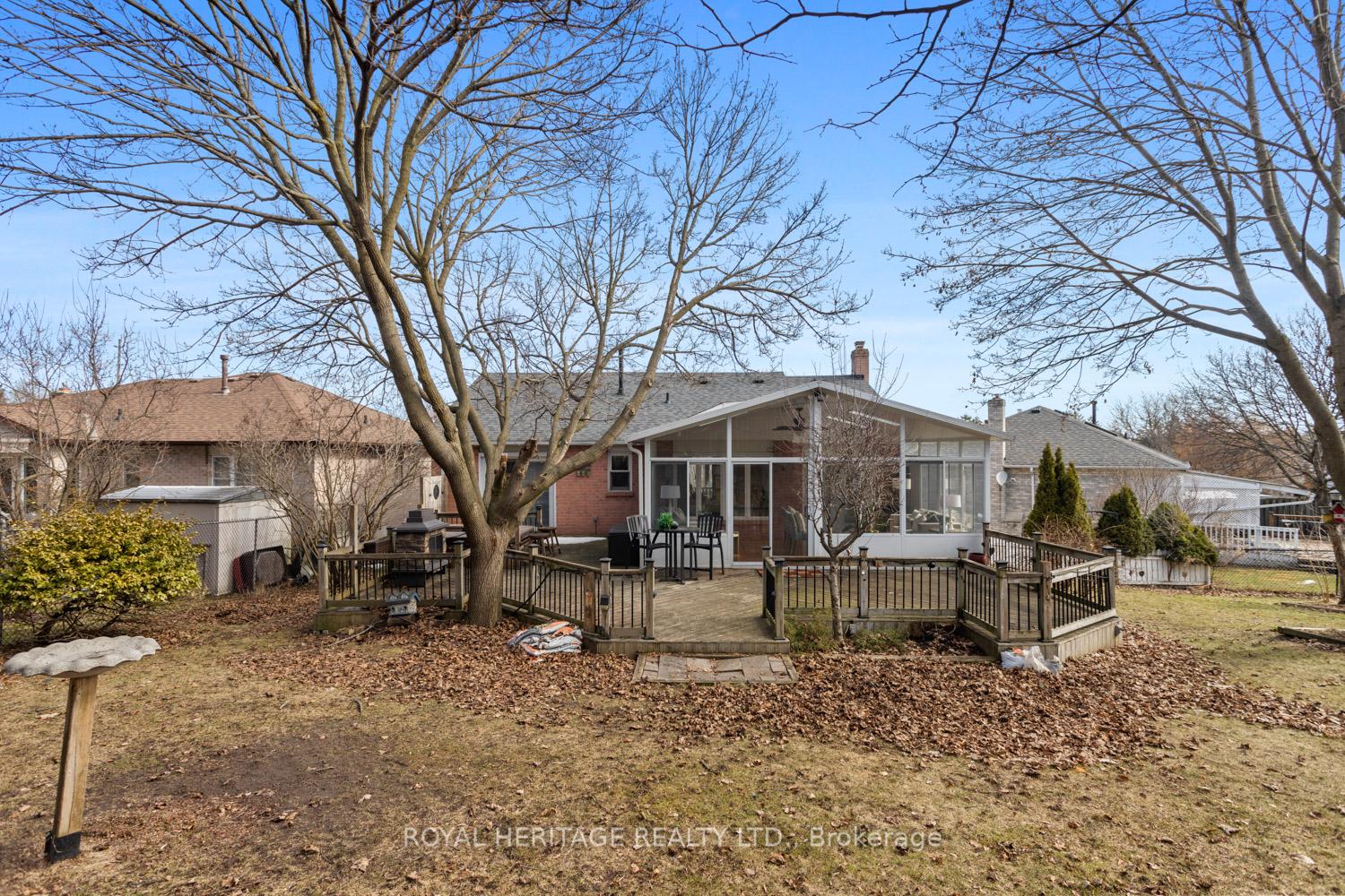 Photo 32 of 632 Dunrobin Court, Oshawa, McLaughlin — HOMEH