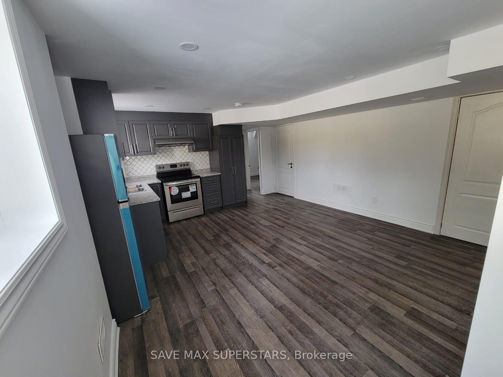 Photo 5 of Unit Lower, 32 Westminster Circle, Barrie, Innis-Shore — HOMEH