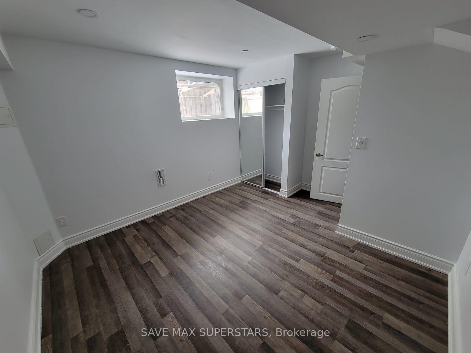 Photo 9 of Unit Lower, 32 Westminster Circle, Barrie, Innis-Shore — HOMEH