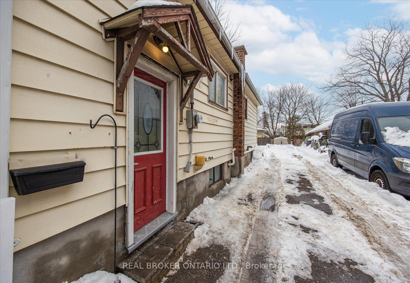 Photo 4 of 401 Ritson Road N, Oshawa, O'Neill — HOMEH
