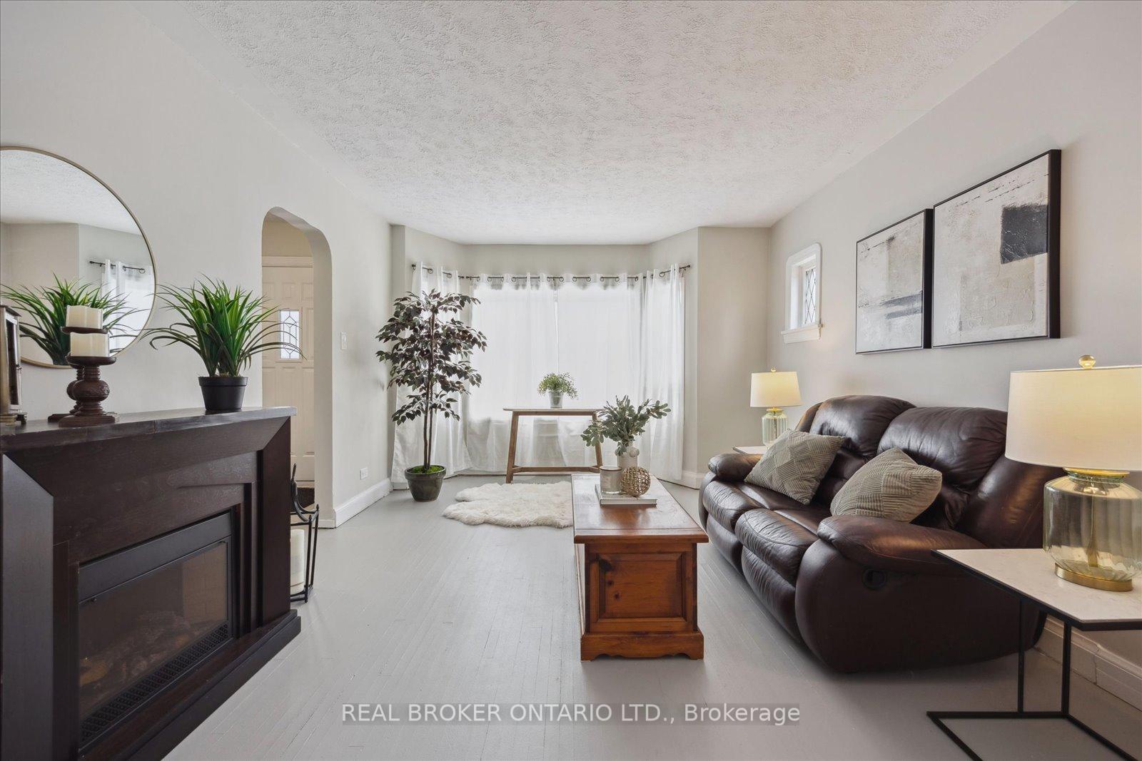 Photo 8 of 401 Ritson Road N, Oshawa, O'Neill — HOMEH