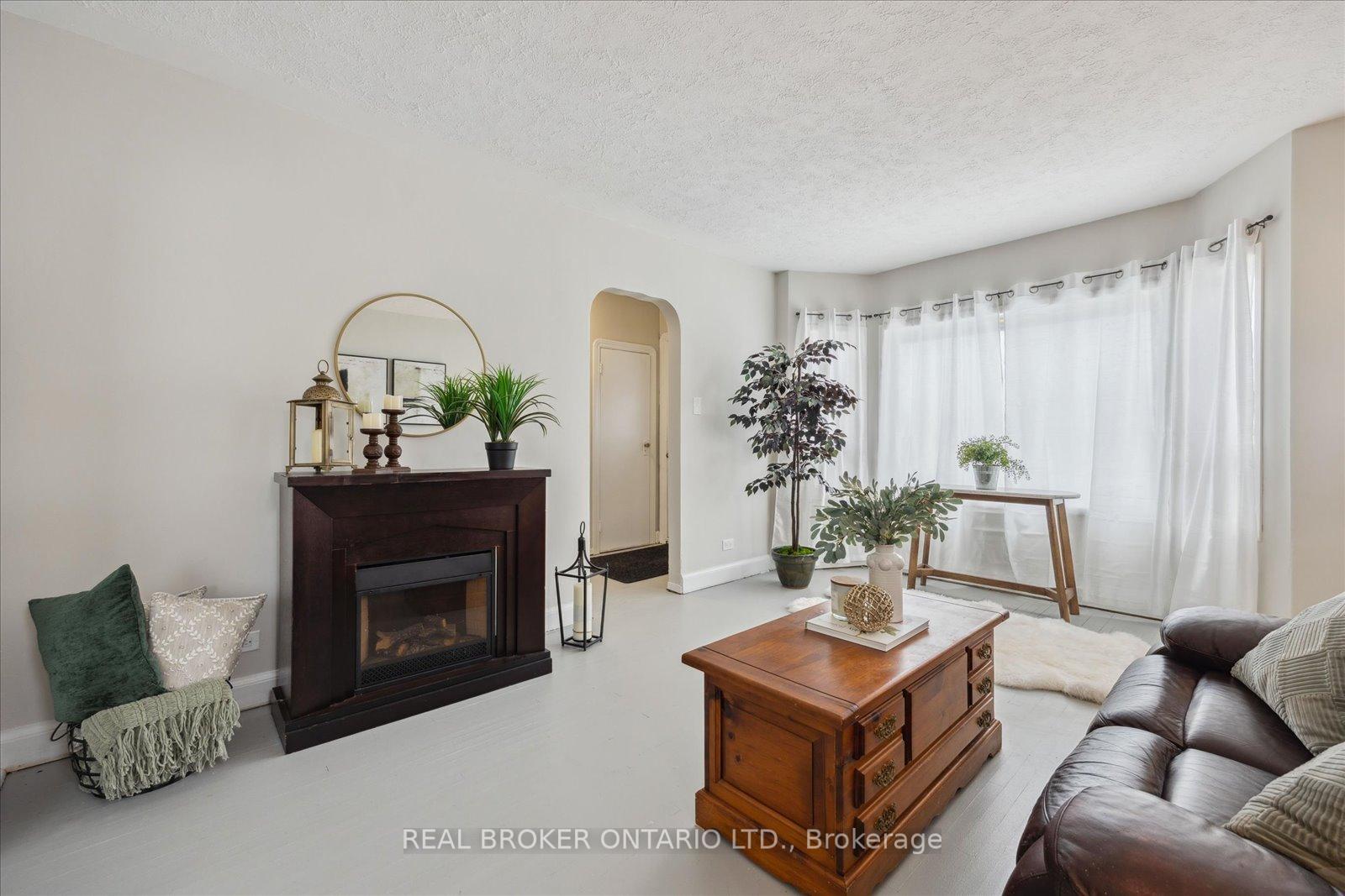 Photo 9 of 401 Ritson Road N, Oshawa, O'Neill — HOMEH
