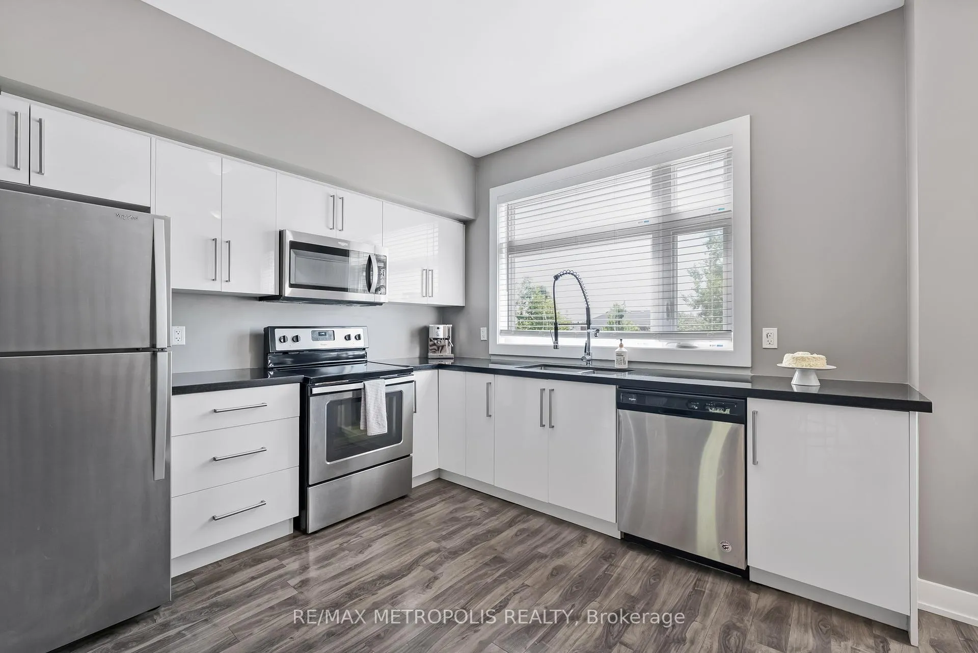 Photo 18 of Unit 35, 540 Essa Road, Barrie, Holly — HOMEH