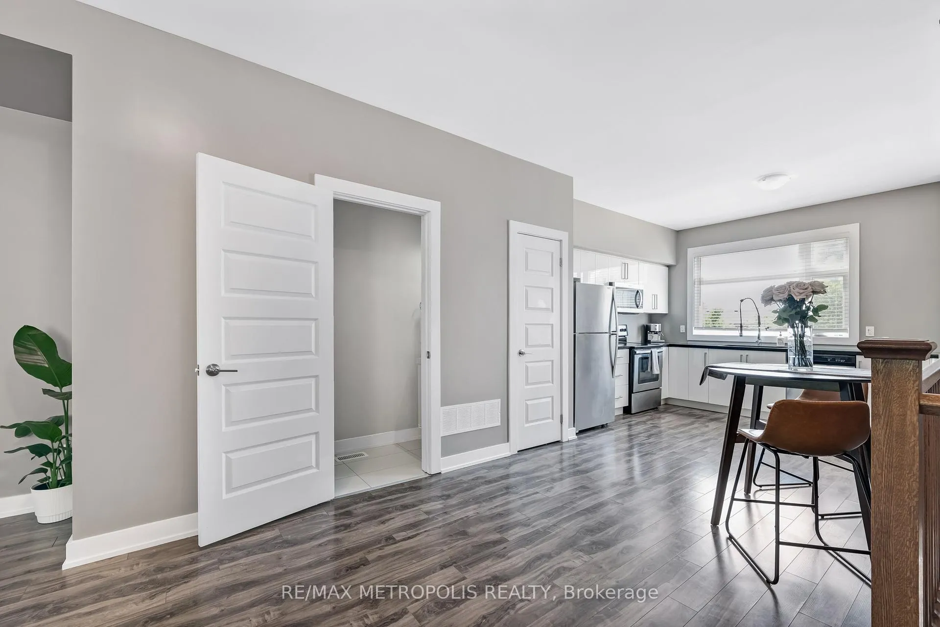Photo 24 of Unit 35, 540 Essa Road, Barrie, Holly — HOMEH