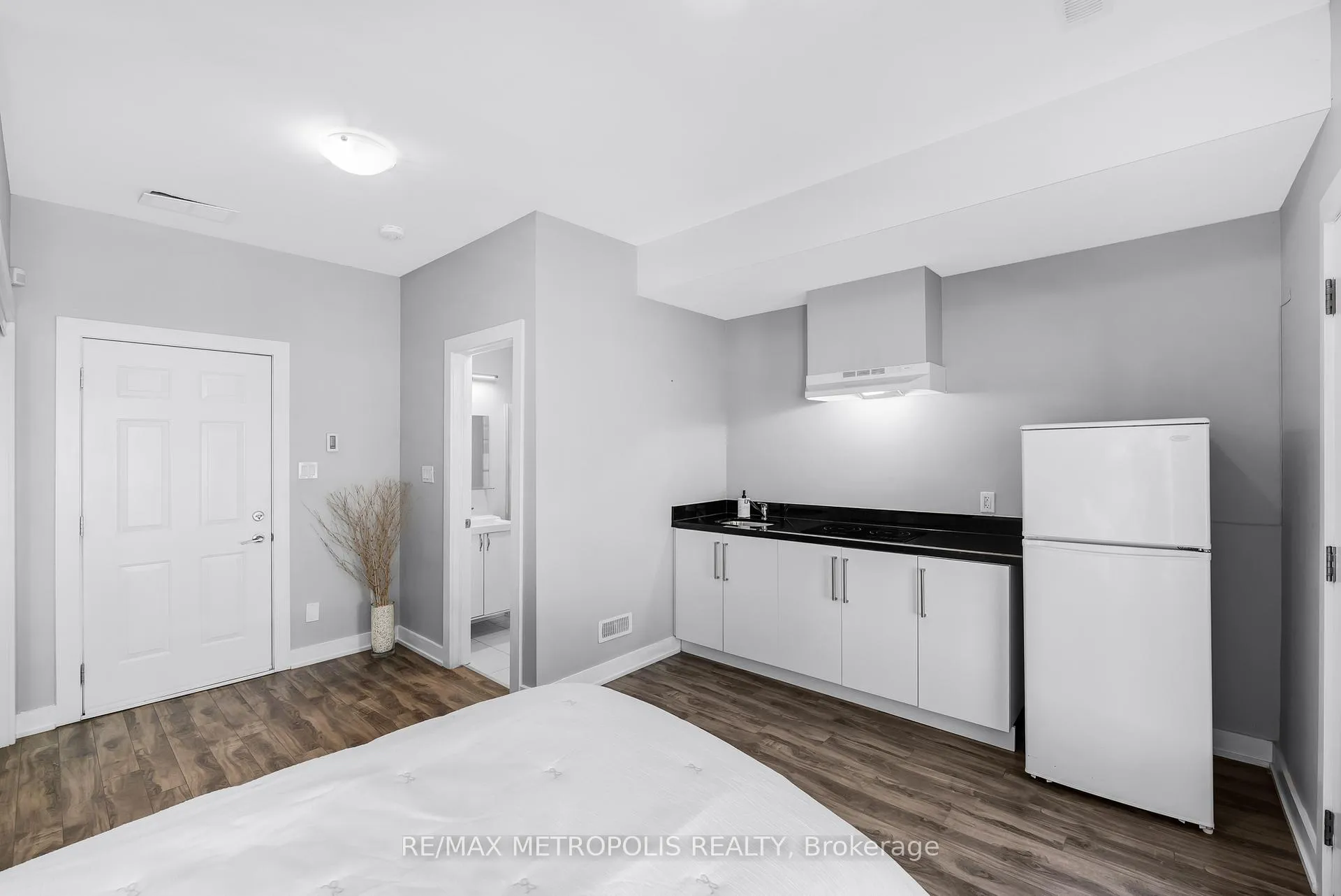 Photo 52 of Unit 35, 540 Essa Road, Barrie, Holly — HOMEH