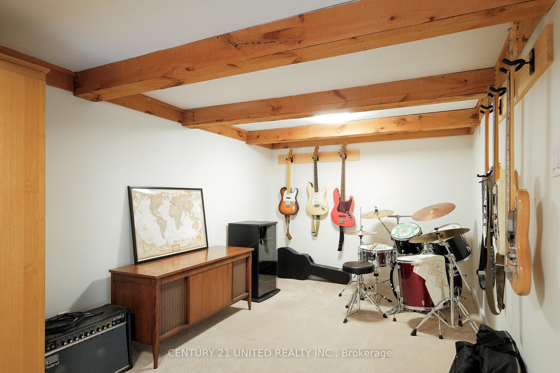 Photo 28 of 1600 Redwood Drive, Peterborough, Monaghan Ward 2 — HOMEH
