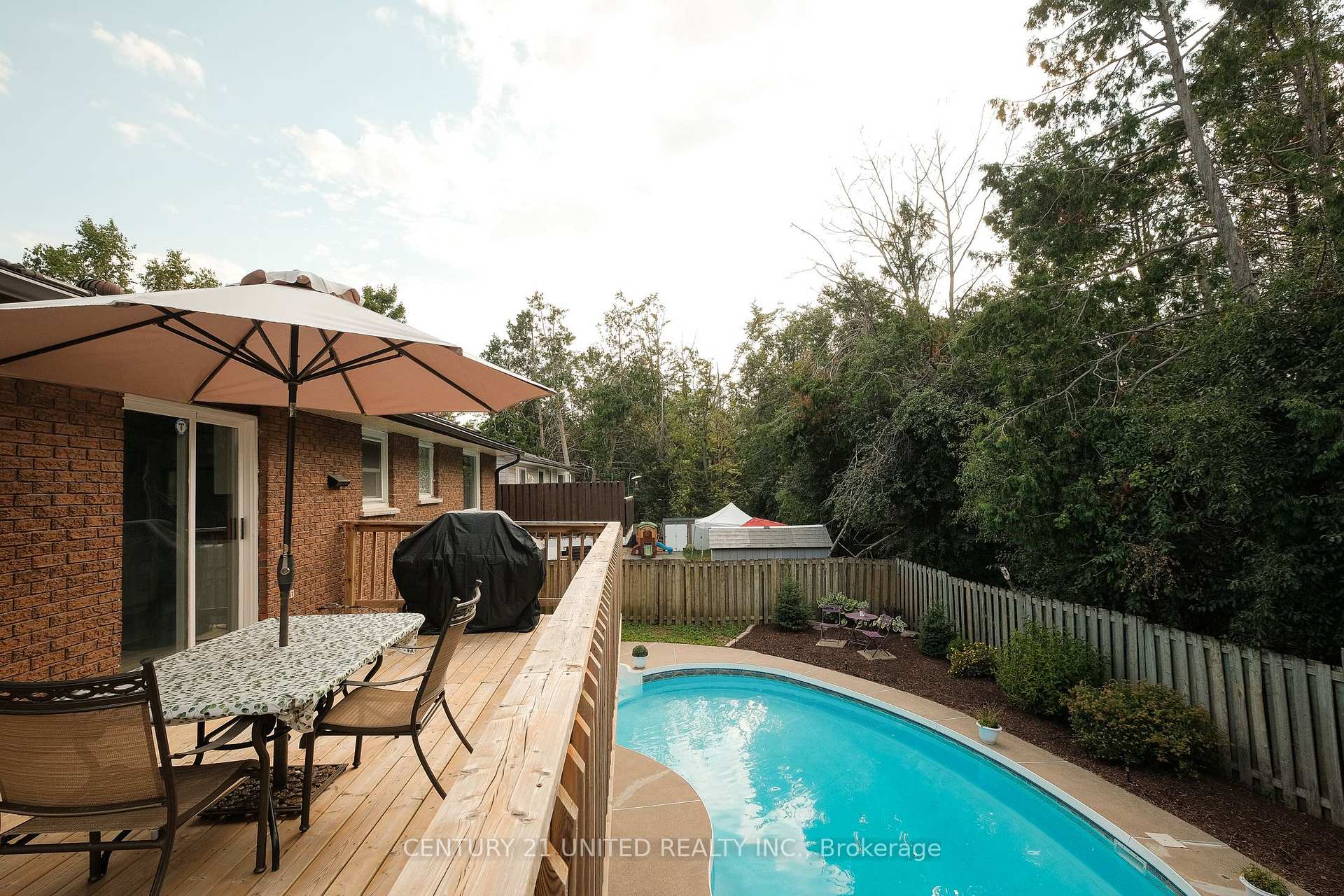 Photo 46 of 1600 Redwood Drive, Peterborough, Monaghan Ward 2 — HOMEH