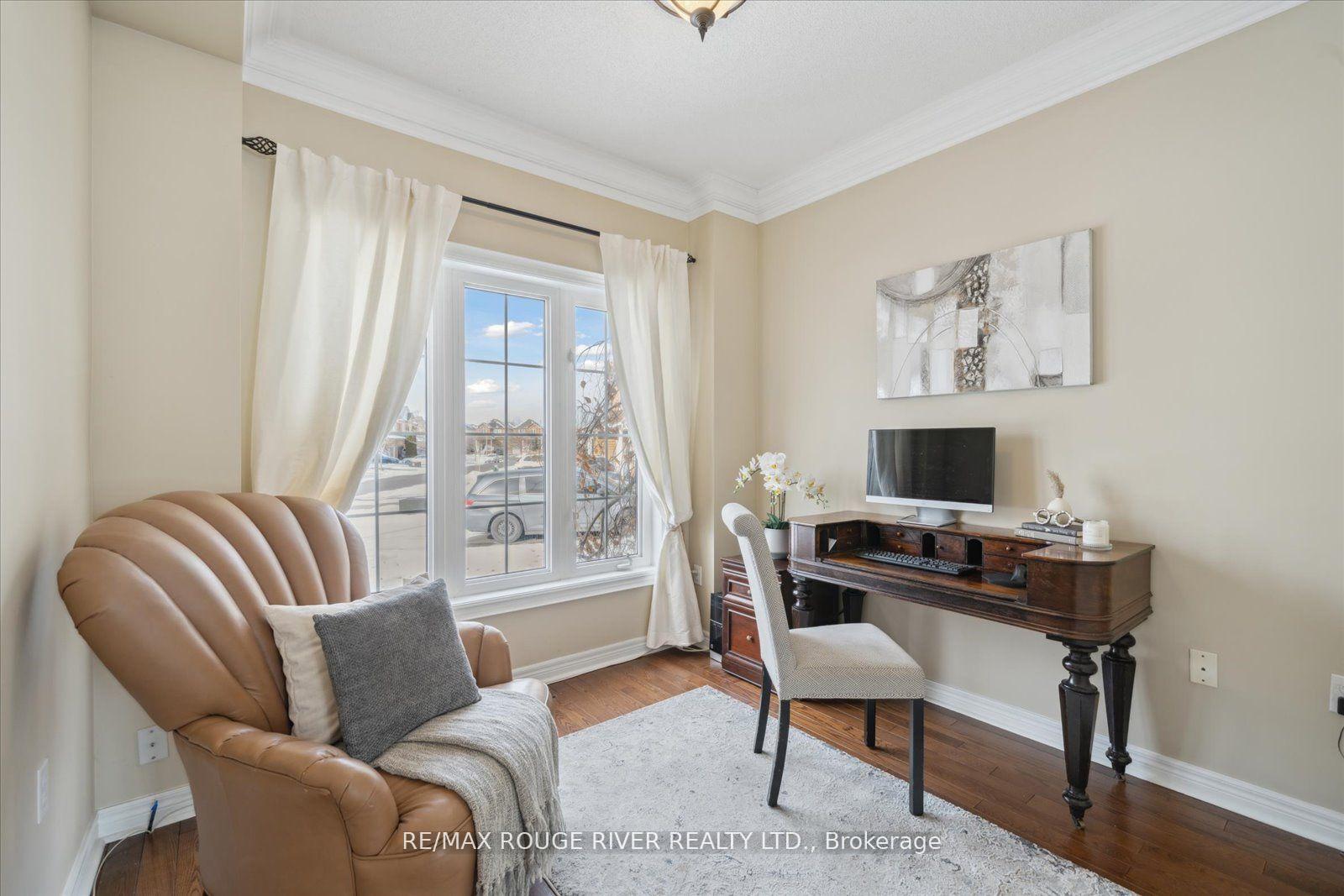 Photo 5 of 29 Neill Avenue, Whitby, Rolling Acres — HOMEH