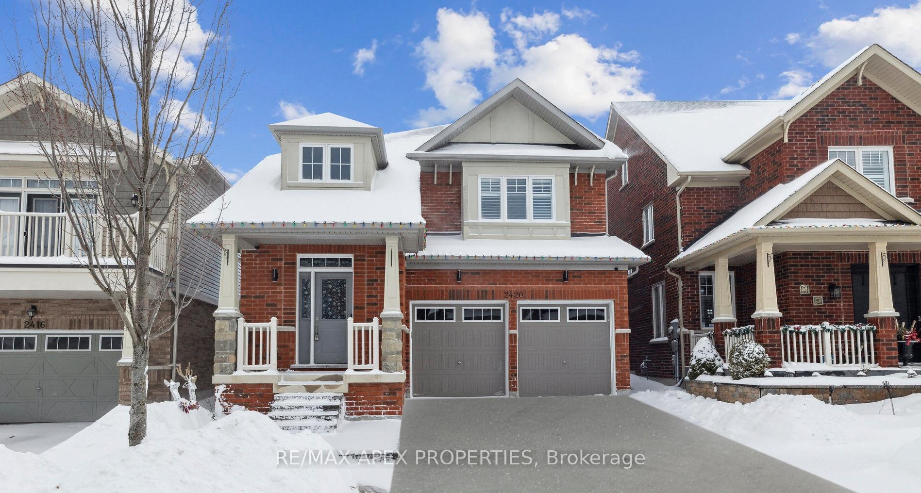 Front of 2420 Victoria Park Street