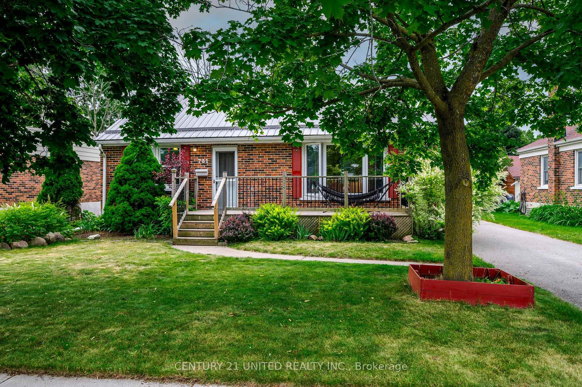 Photo 3 of 781 Cameron Street, Peterborough, Otonabee Ward 1 — HOMEH