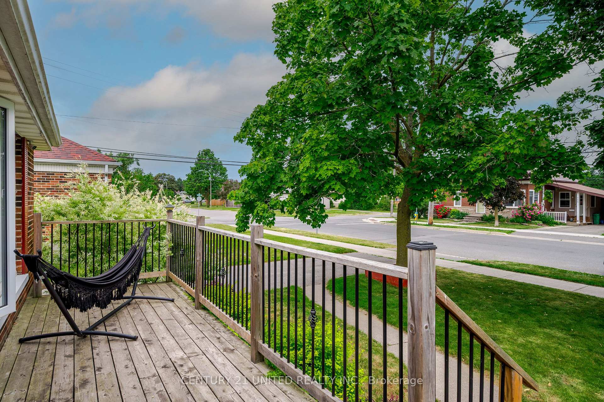 Photo 4 of 781 Cameron Street, Peterborough, Otonabee Ward 1 — HOMEH