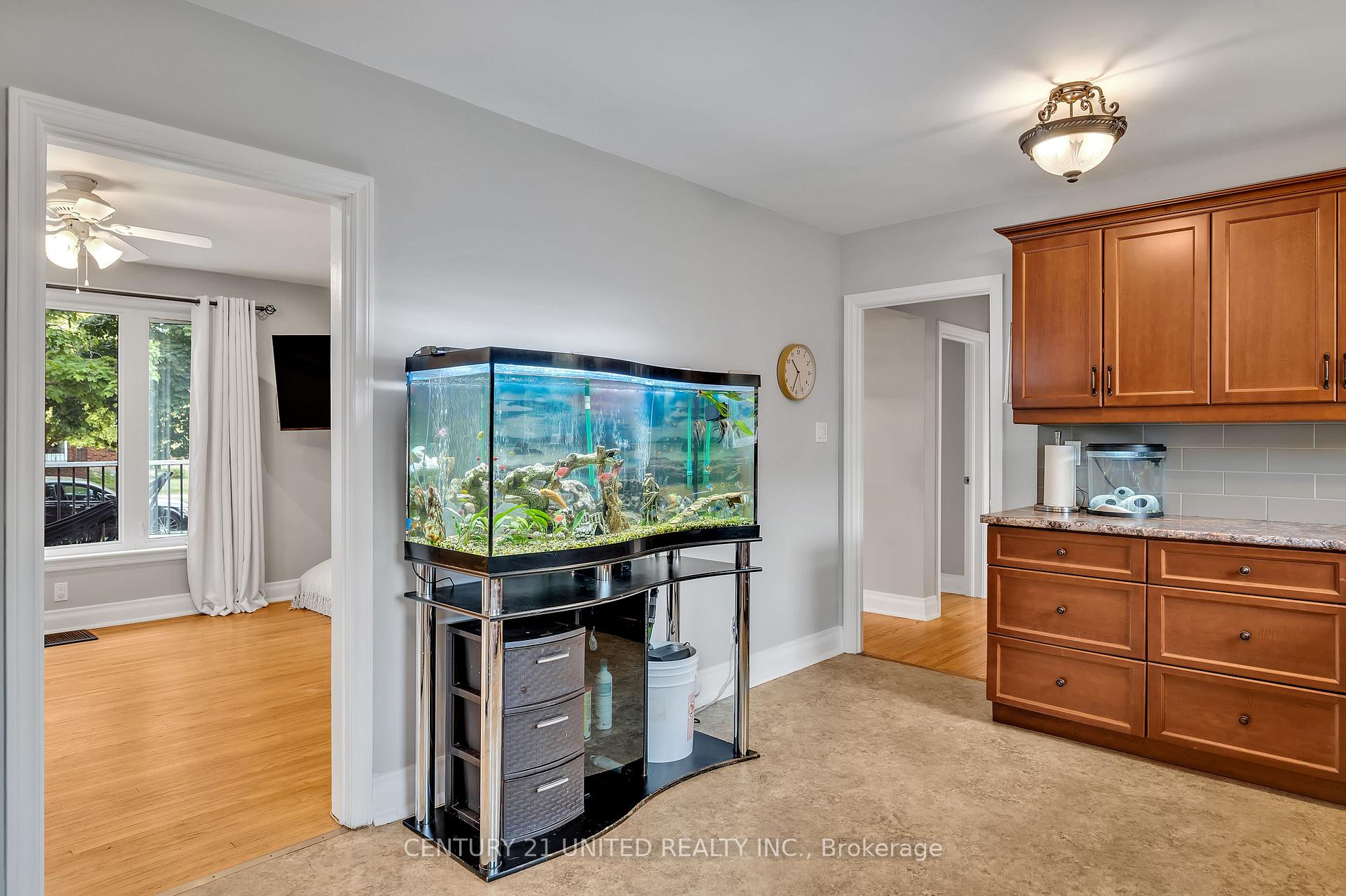 Photo 11 of 781 Cameron Street, Peterborough, Otonabee Ward 1 — HOMEH