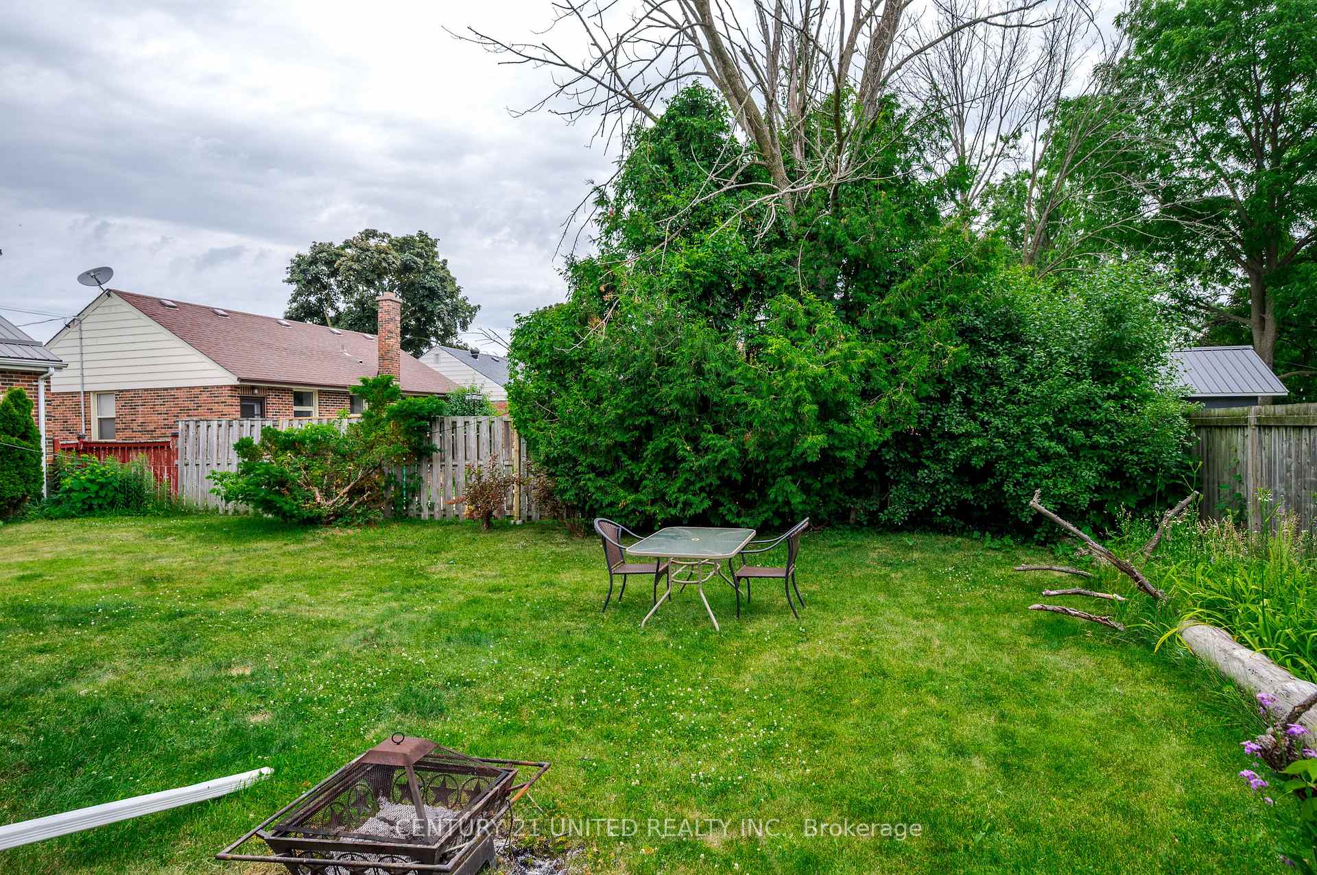 Photo 37 of 781 Cameron Street, Peterborough, Otonabee Ward 1 — HOMEH