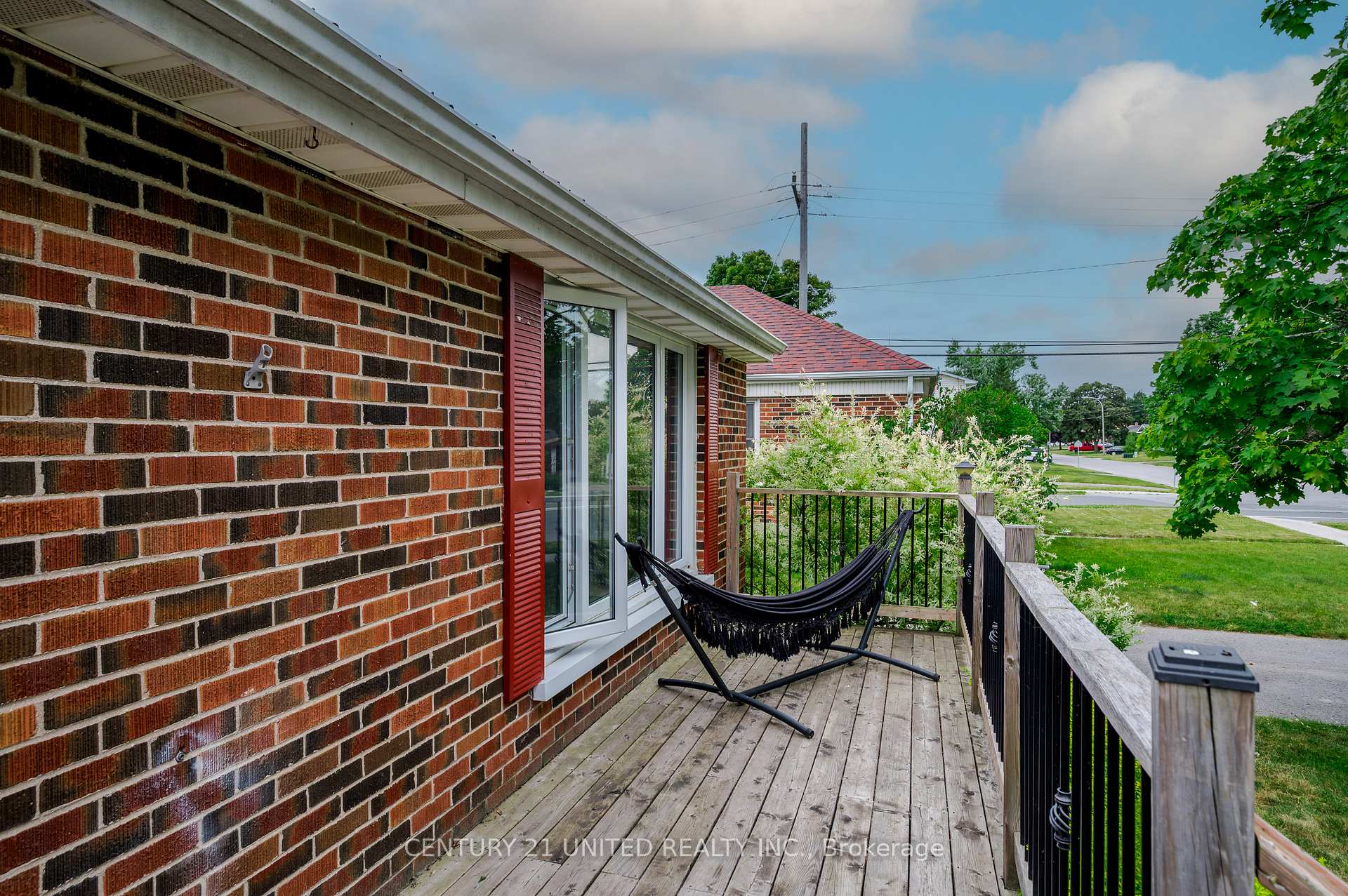 Photo 39 of 781 Cameron Street, Peterborough, Otonabee Ward 1 — HOMEH