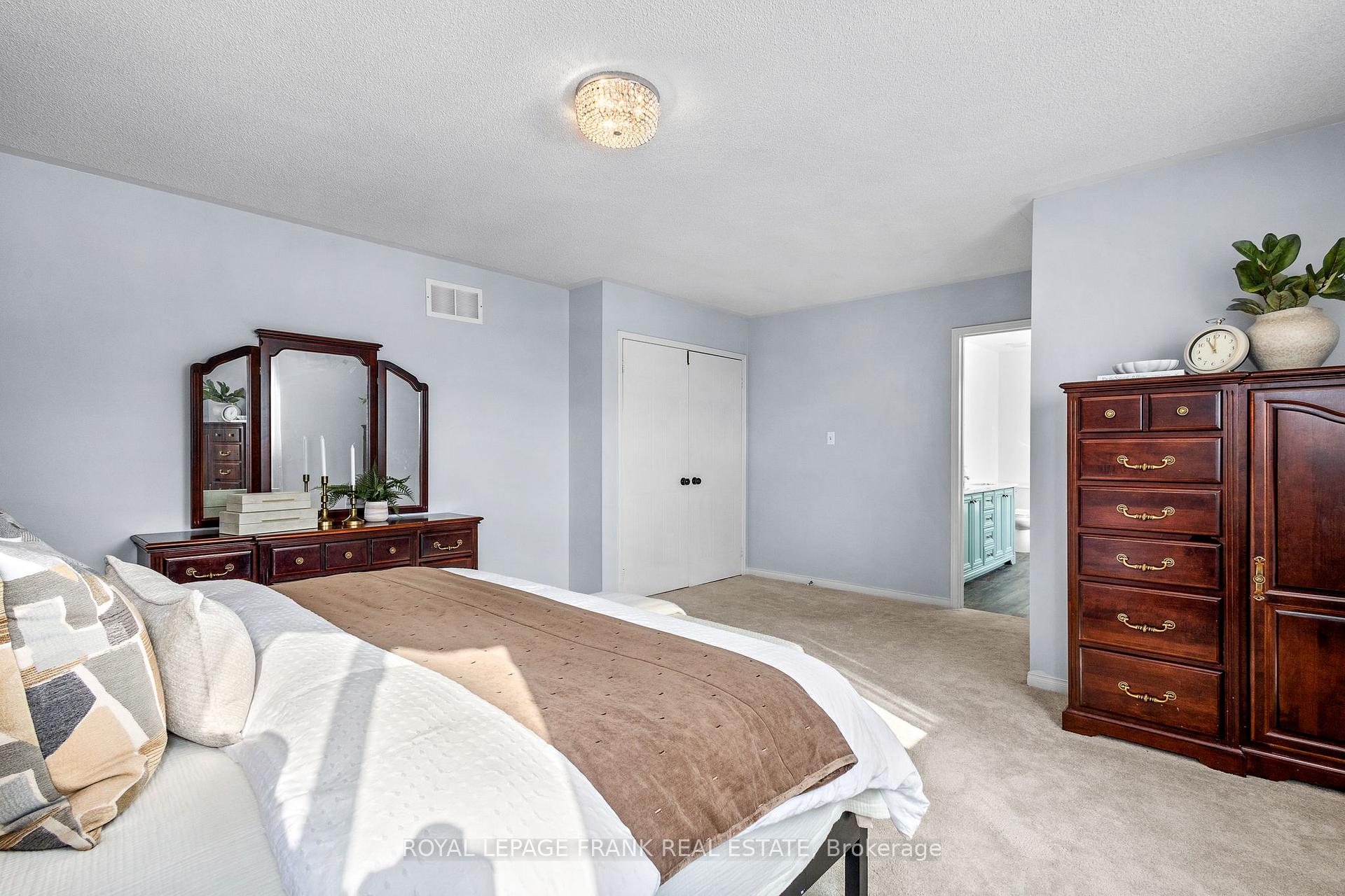 Photo 20 of 26 Harness Ridge Drive, Whitby, Williamsburg — HOMEH