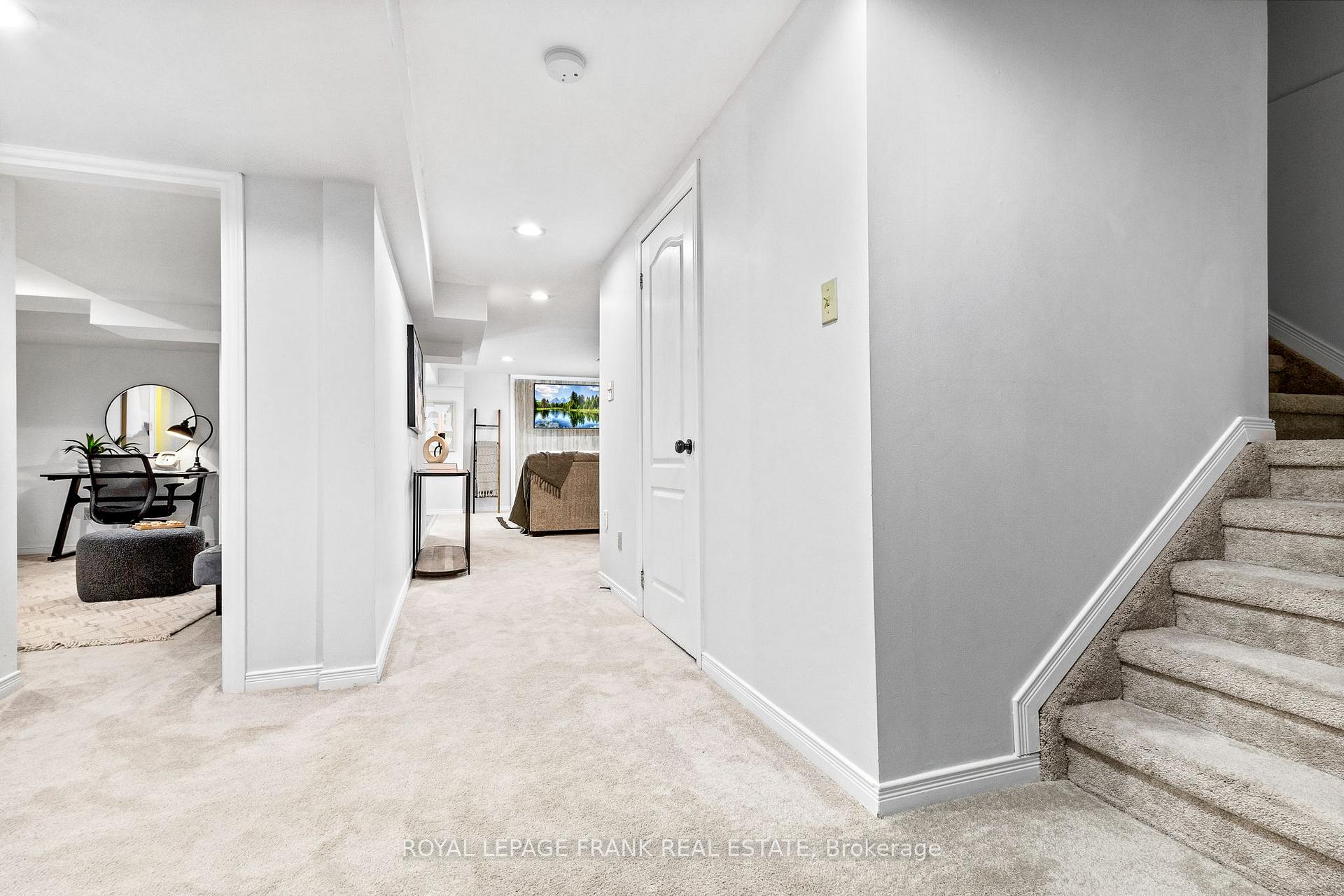 Photo 31 of 26 Harness Ridge Drive, Whitby, Williamsburg — HOMEH