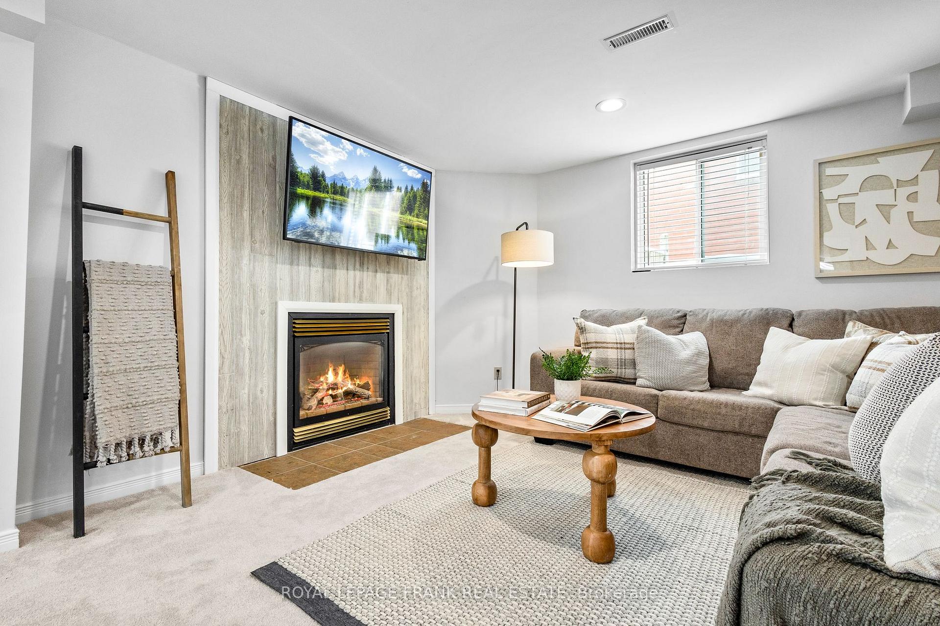 Photo 32 of 26 Harness Ridge Drive, Whitby, Williamsburg — HOMEH