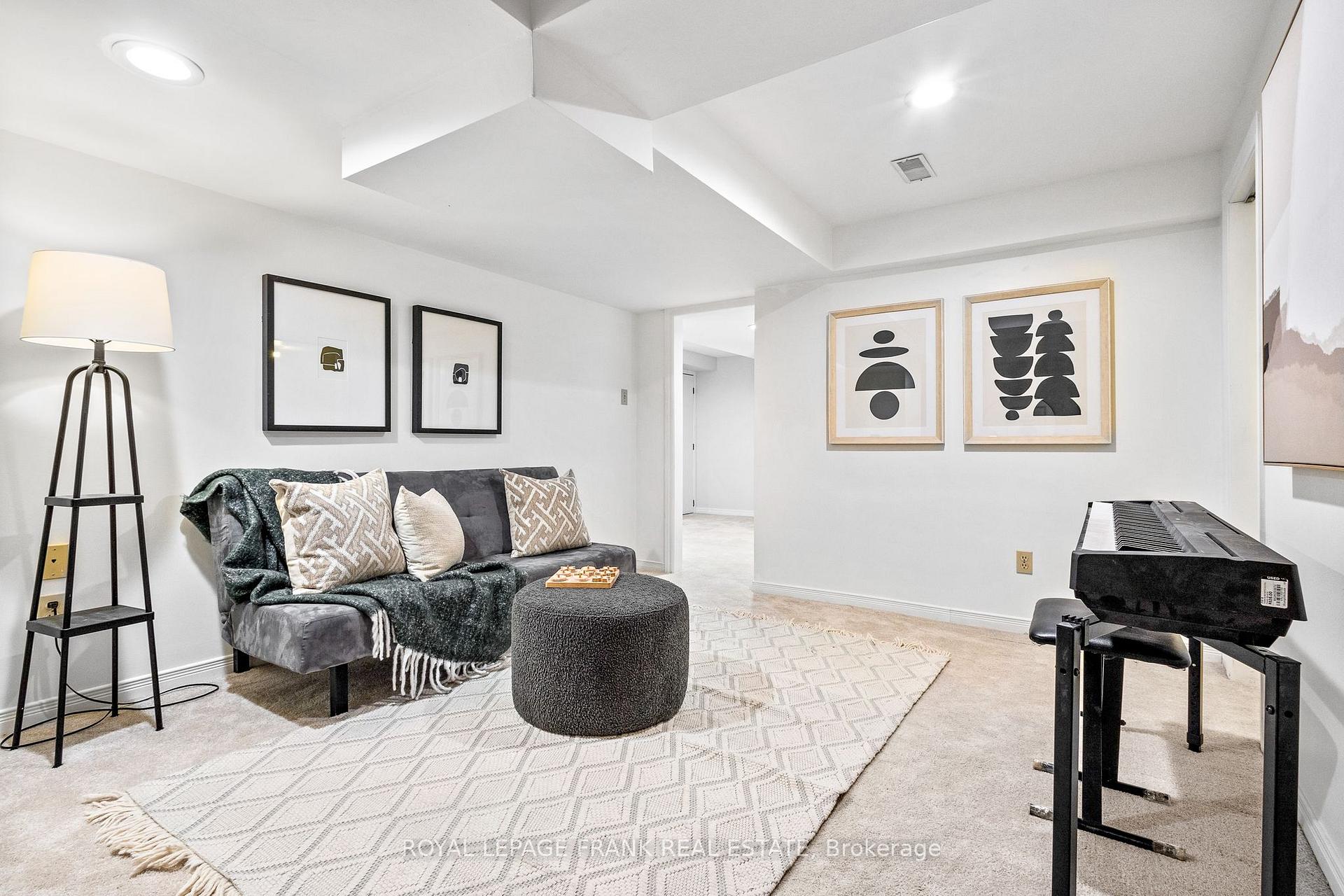 Photo 40 of 26 Harness Ridge Drive, Whitby, Williamsburg — HOMEH