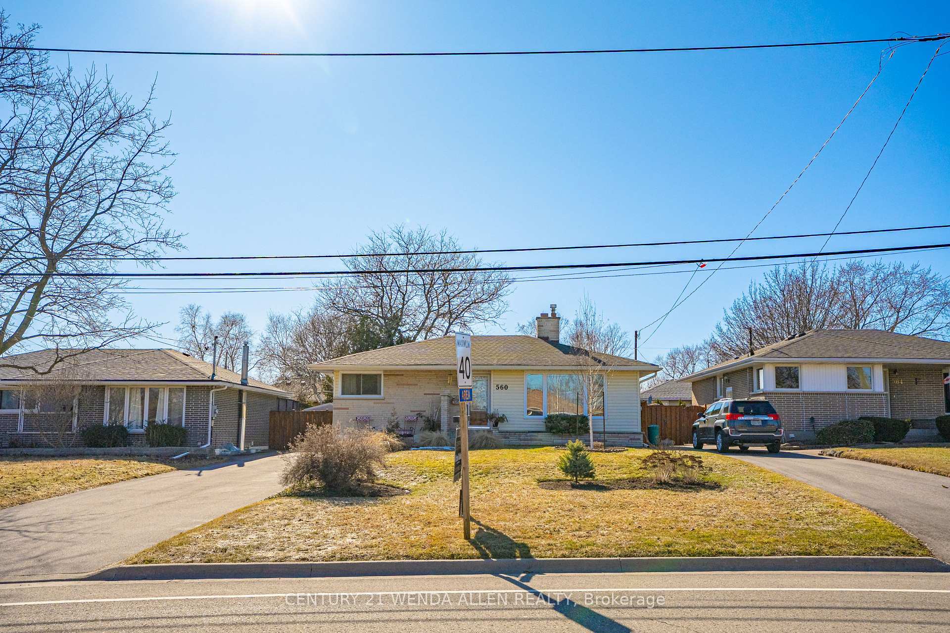 Front of 560 Central Park Boulevard N