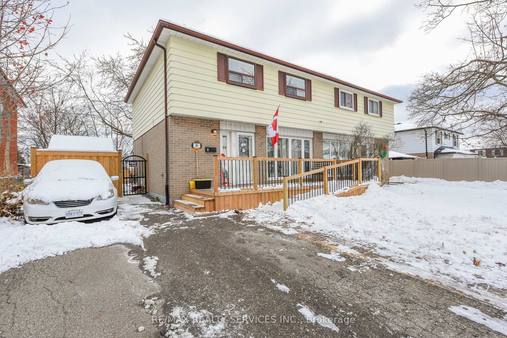 Photo 3 of 84 Flamingo Crescent, Brampton, Southgate — HOMEH