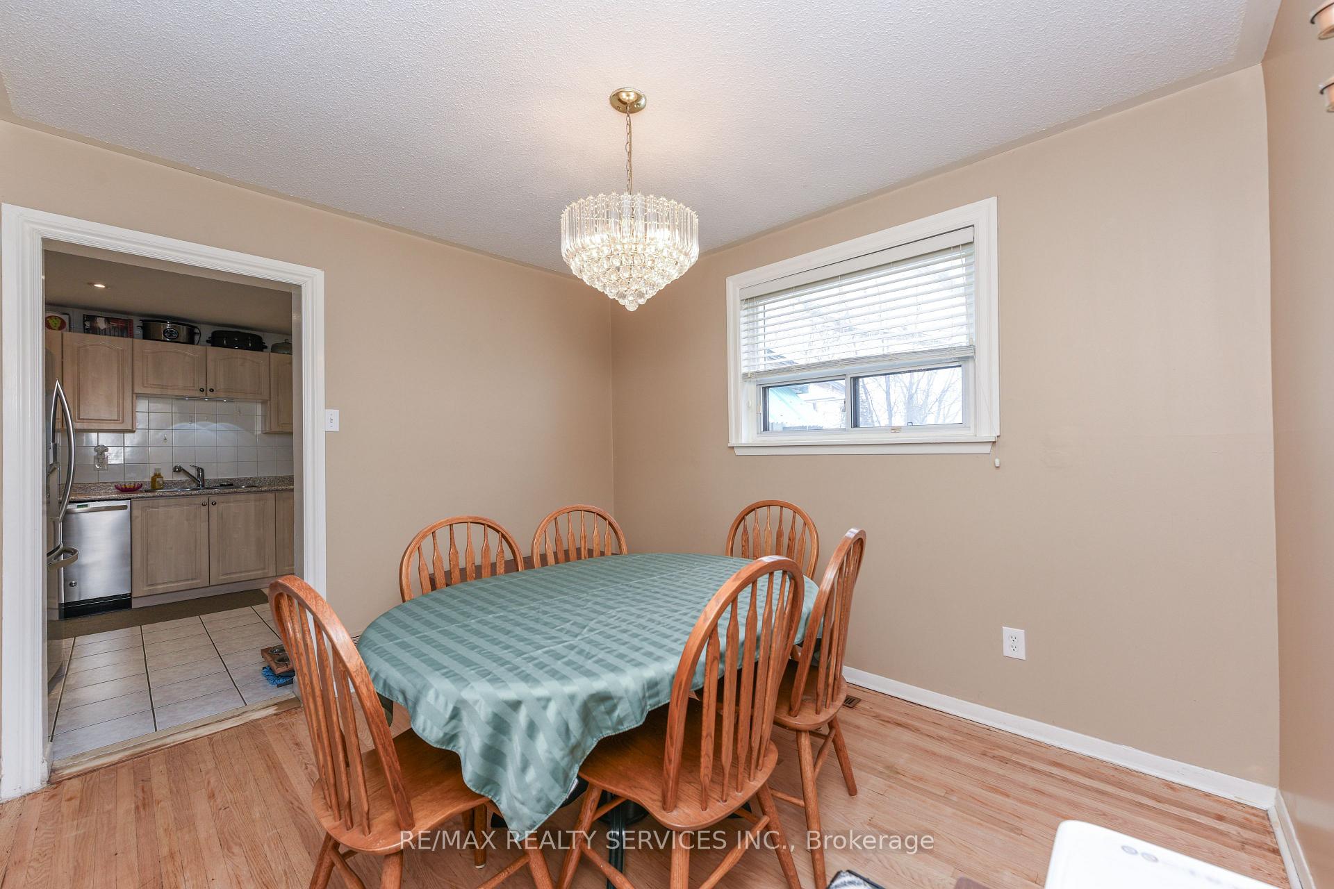 Photo 10 of 84 Flamingo Crescent, Brampton, Southgate — HOMEH