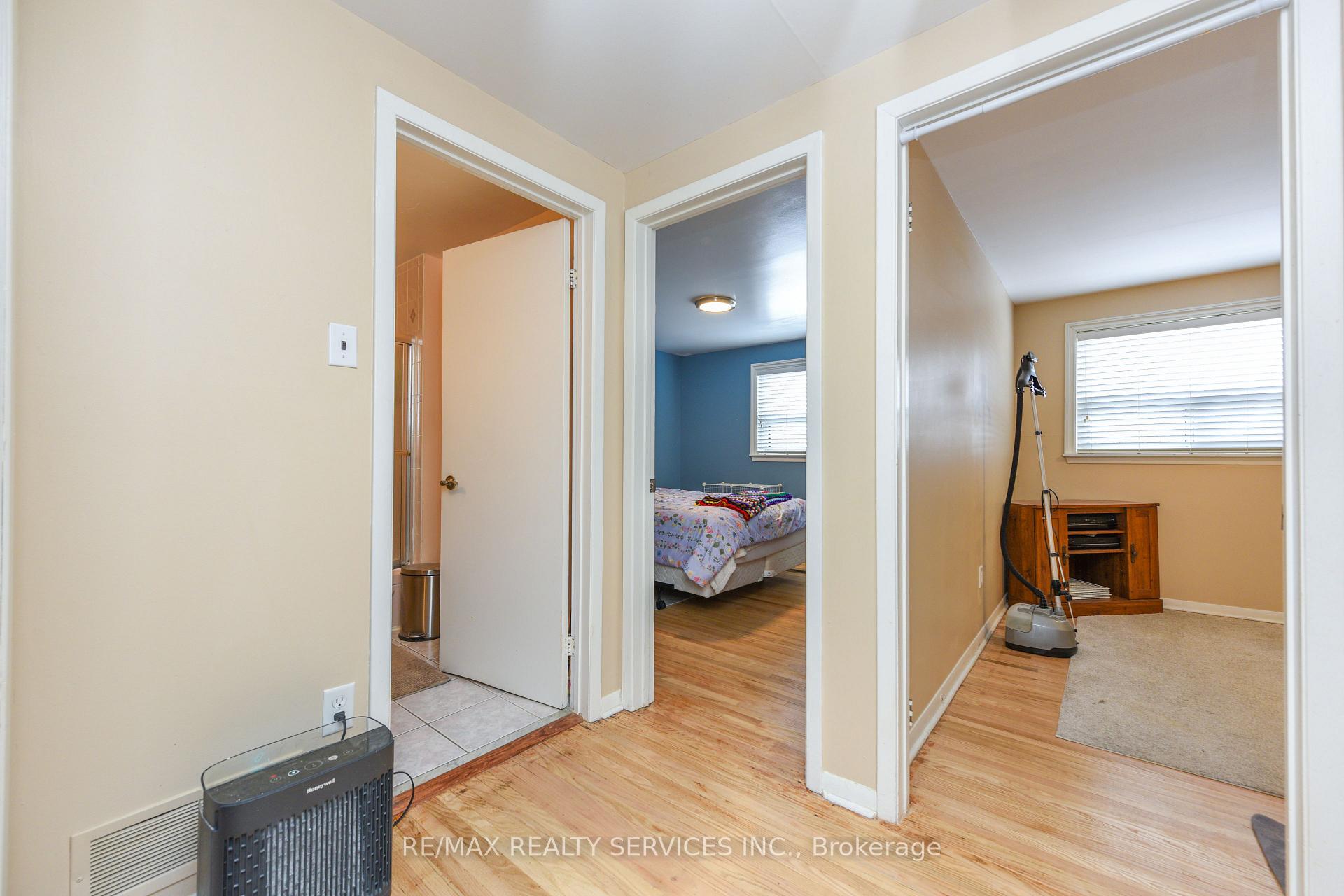 Photo 11 of 84 Flamingo Crescent, Brampton, Southgate — HOMEH