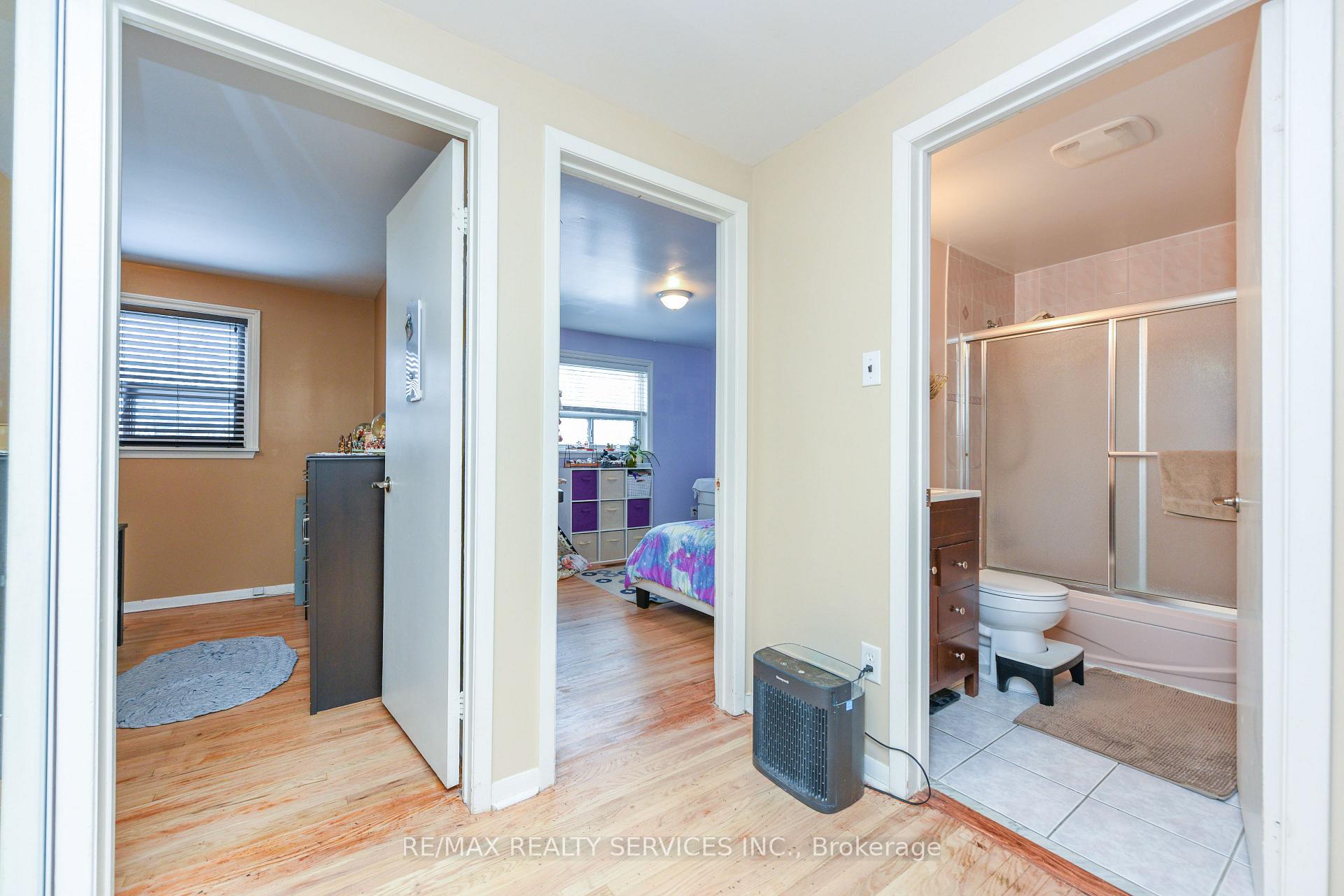 Photo 16 of 84 Flamingo Crescent, Brampton, Southgate — HOMEH