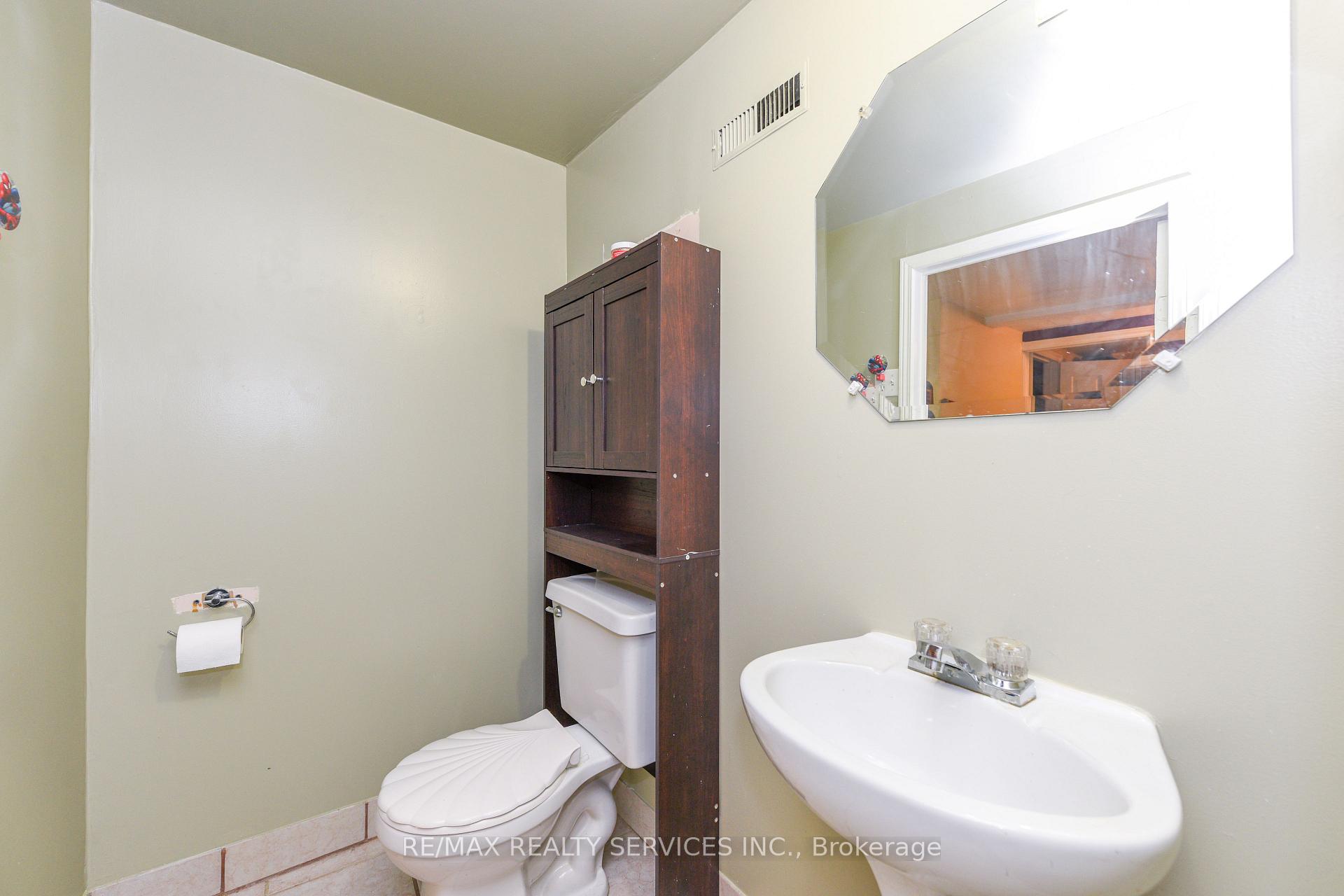 Photo 25 of 84 Flamingo Crescent, Brampton, Southgate — HOMEH