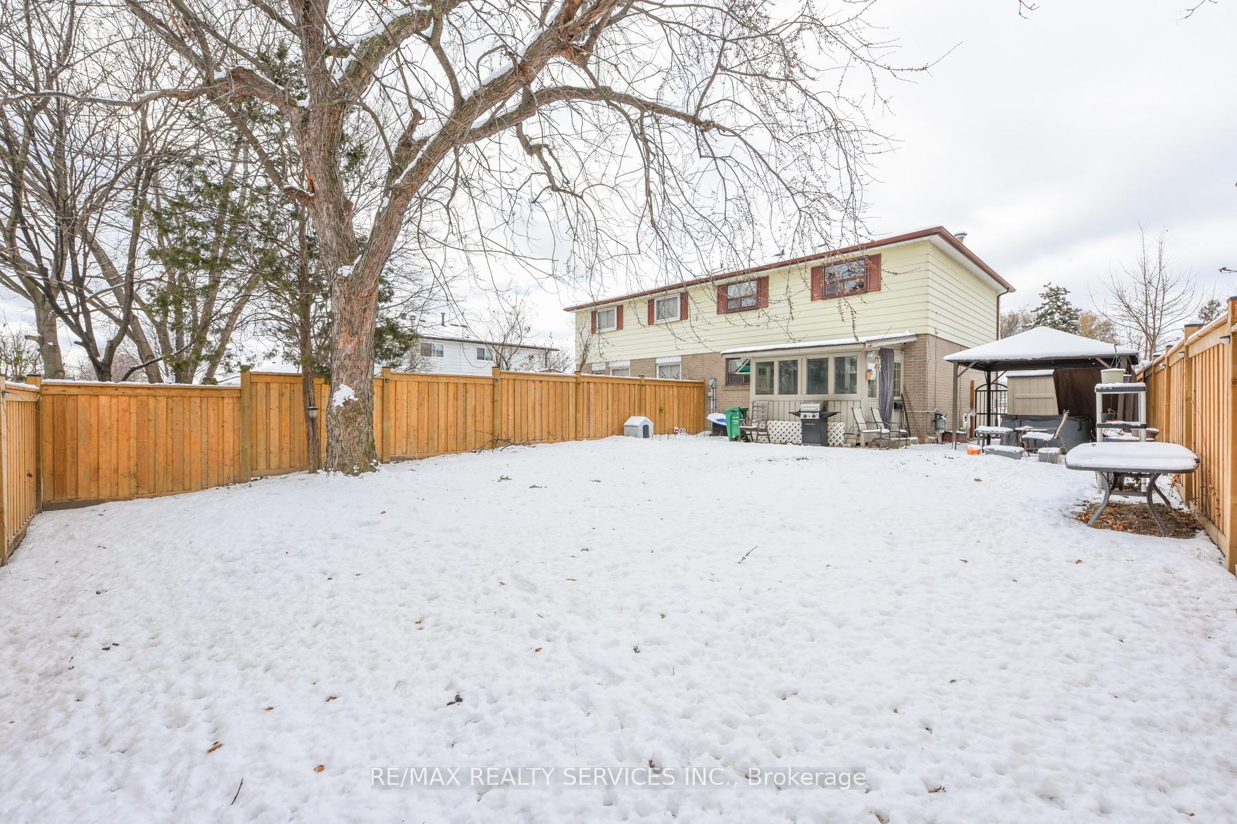 Photo 30 of 84 Flamingo Crescent, Brampton, Southgate — HOMEH
