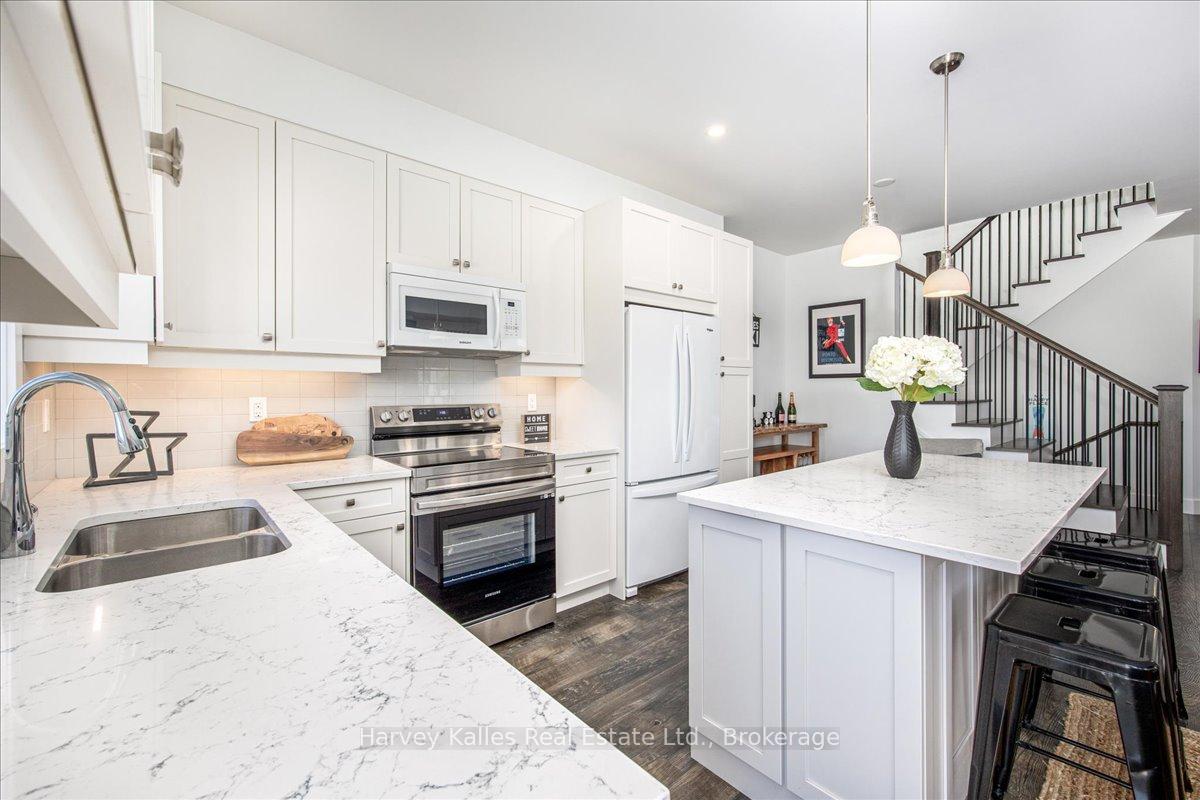 Photo 13 of 136 Red Pine Street, Blue Mountains — HOMEH