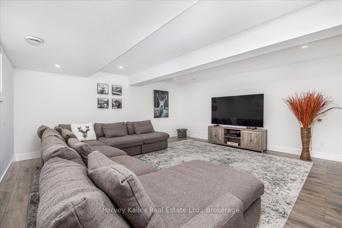 Photo 32 of 136 Red Pine Street, Blue Mountains — HOMEH