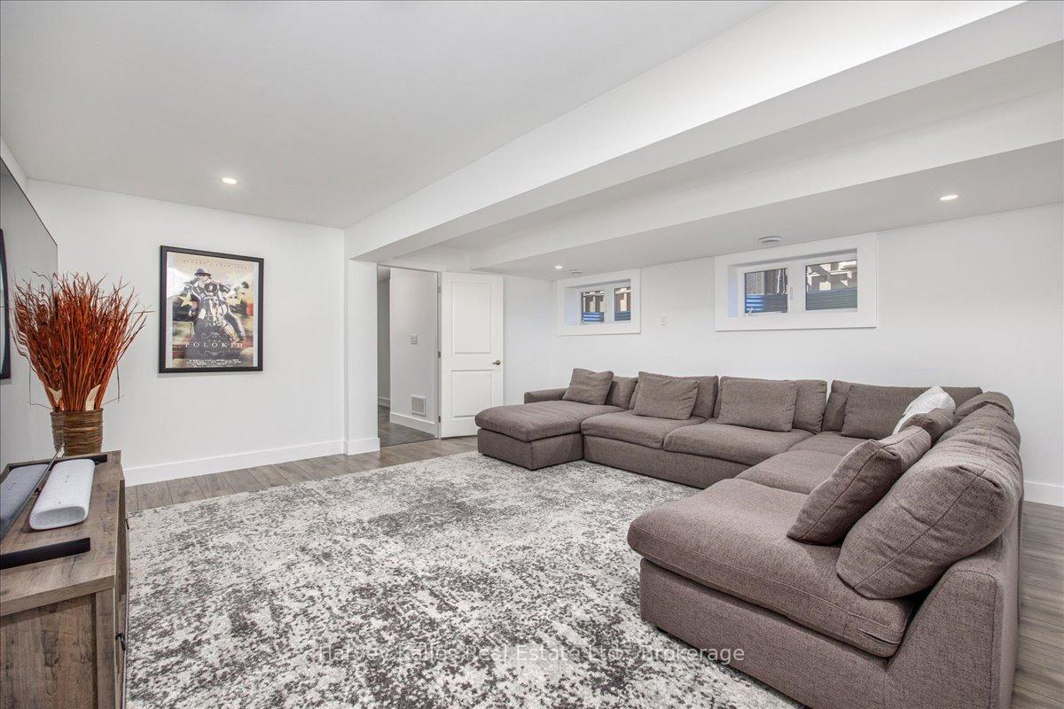 Photo 30 of 136 Red Pine Street, Blue Mountains — HOMEH