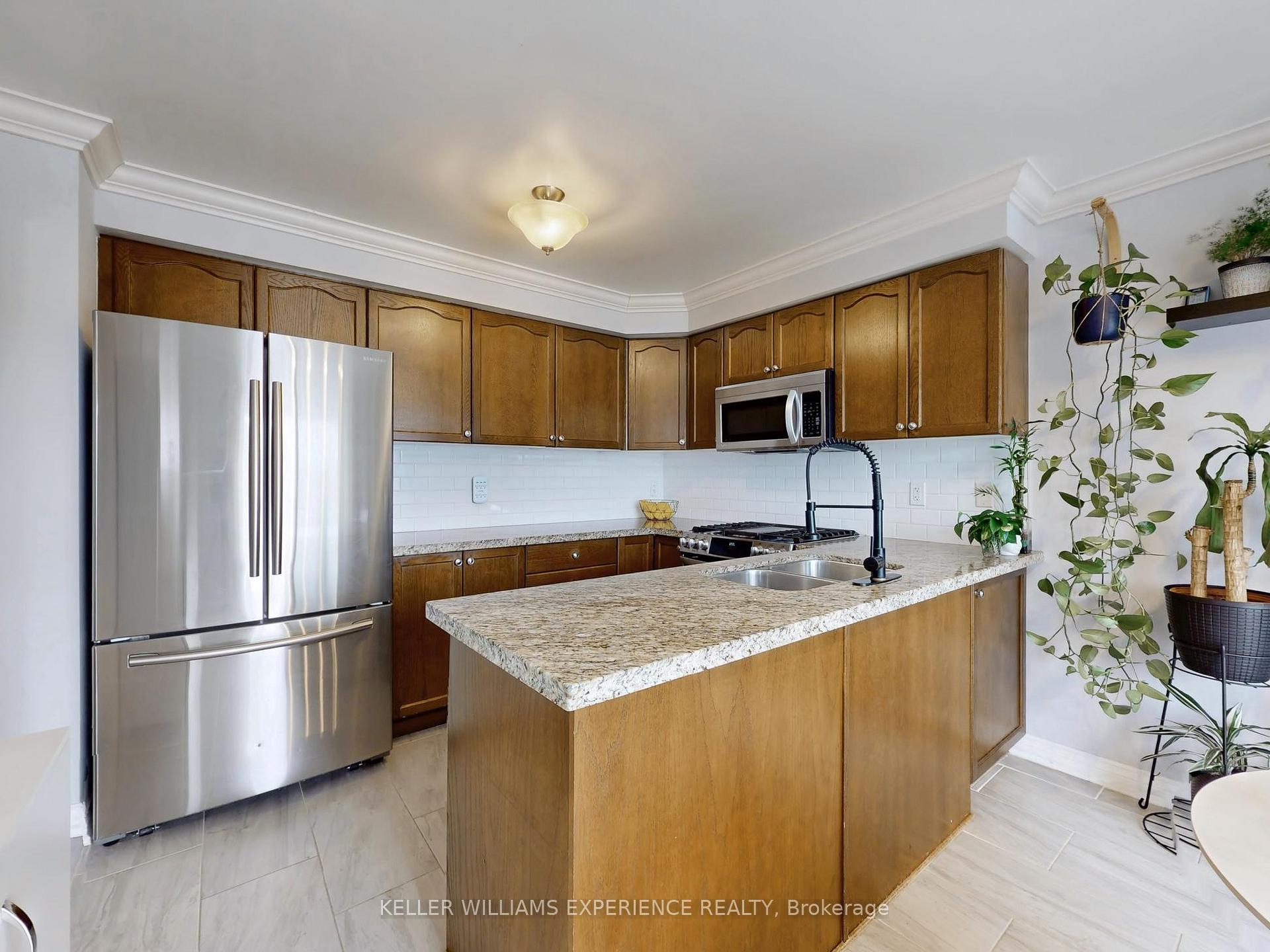 Photo 10 of 1201 Stire Street, Oshawa, Pinecrest — HOMEH